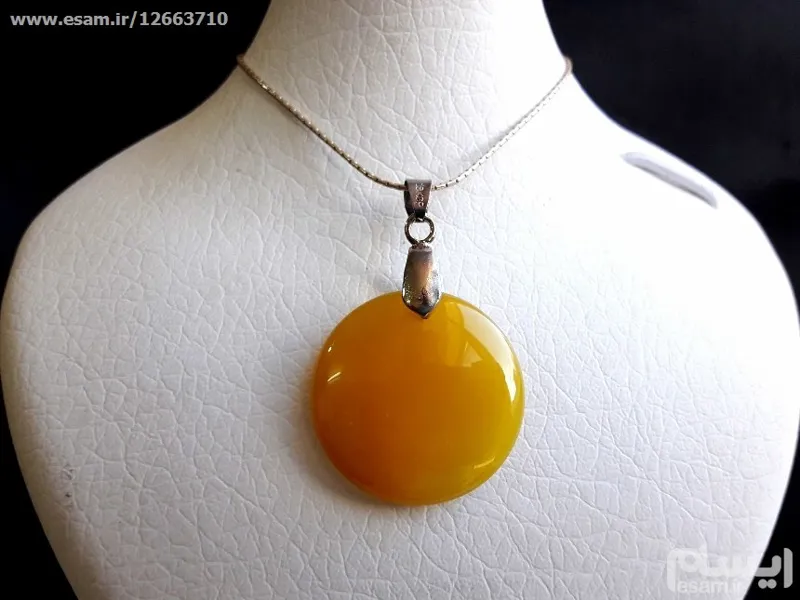 گردنی عقیق شرف الشمس بهمراه آویز زنجیرنقره
