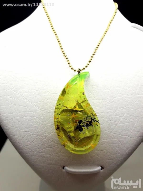 مزایده جنجالی گردنی کهرباطرح روسی مورچه دار بهمراه