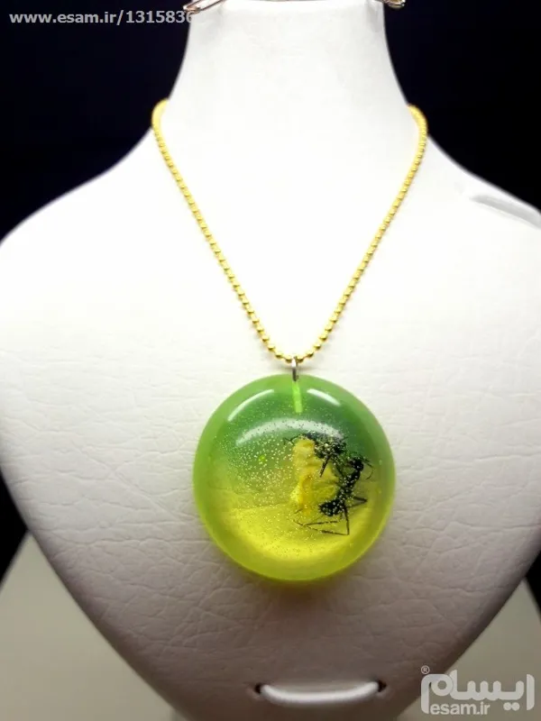 مزایده جنجالی گردنی کهرباطرح روسی مورچه دار بهمراه