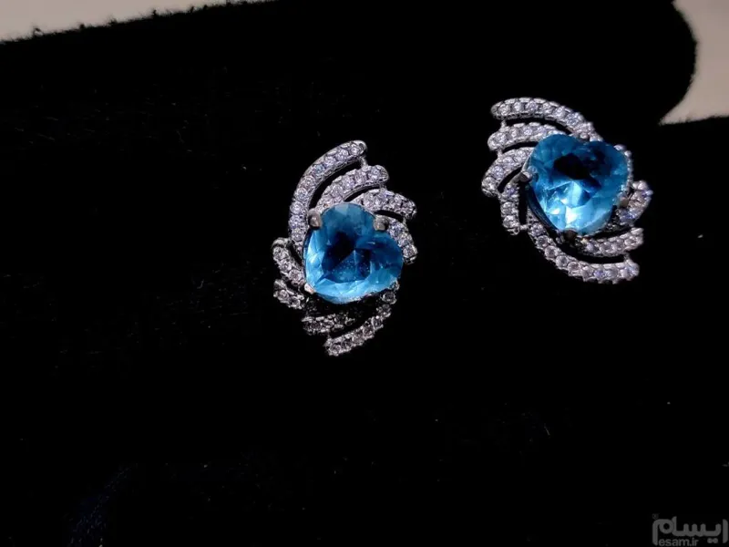 گوشواره نقره خارجی آب طلاسفید دستساز طرح توپاز قلب