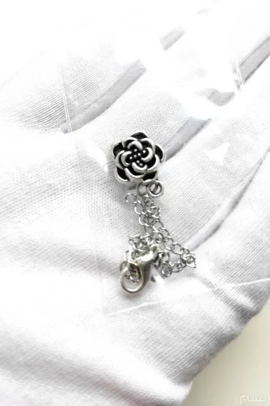 آویز ساعت استیل رنگ ثابت طرح گل