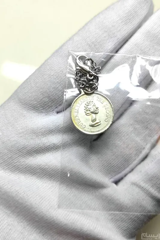 آویز ساعت استیل رنگ ثابت طرح سکه