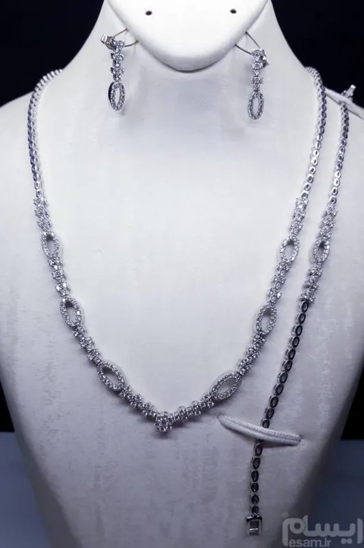 سرویس تایلندی تمام دستسازآب آب طلا سفید نگینکاری