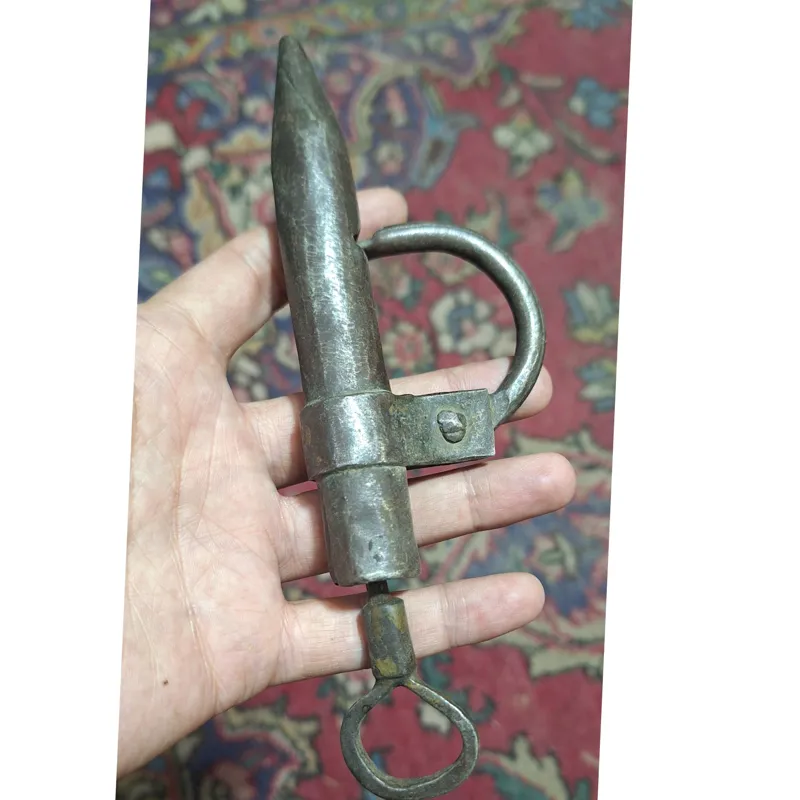 قفل قاجاری موشکی بزرگ