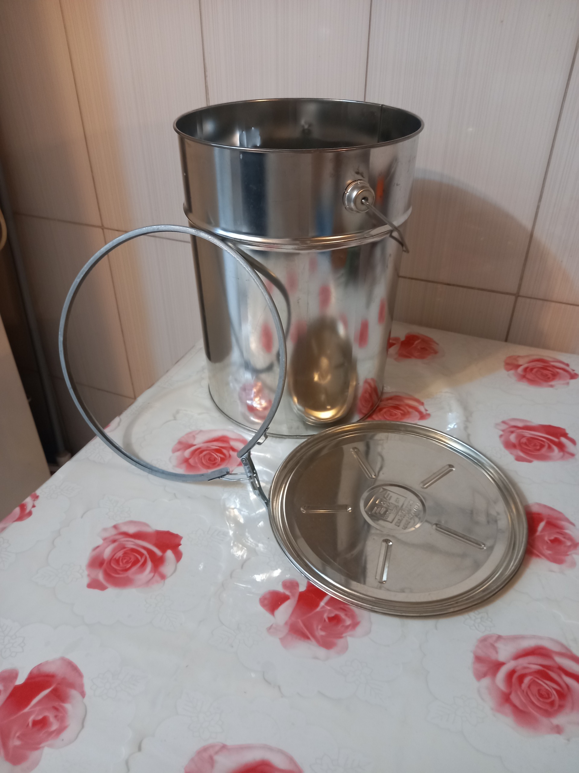 توضیح جای حبوبات فلزی یا جای برنج گنجایش 10 ک