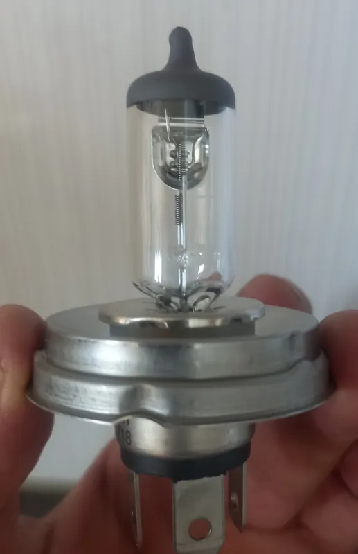 3عددلامپ گازی12ولت 60/55W ست 3عددالمانی