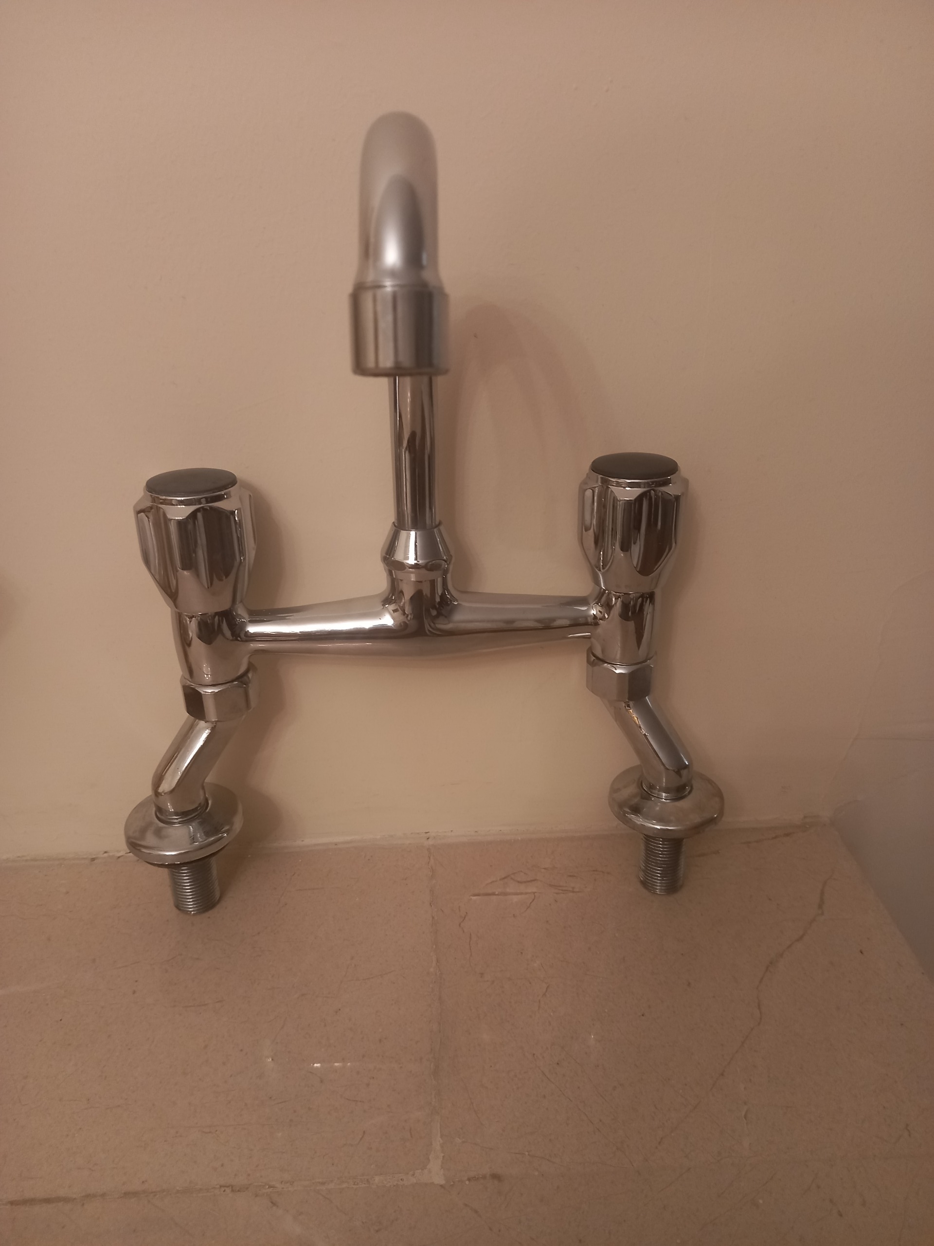 شیر مخلوط توکاسه شیبه  در حد نو