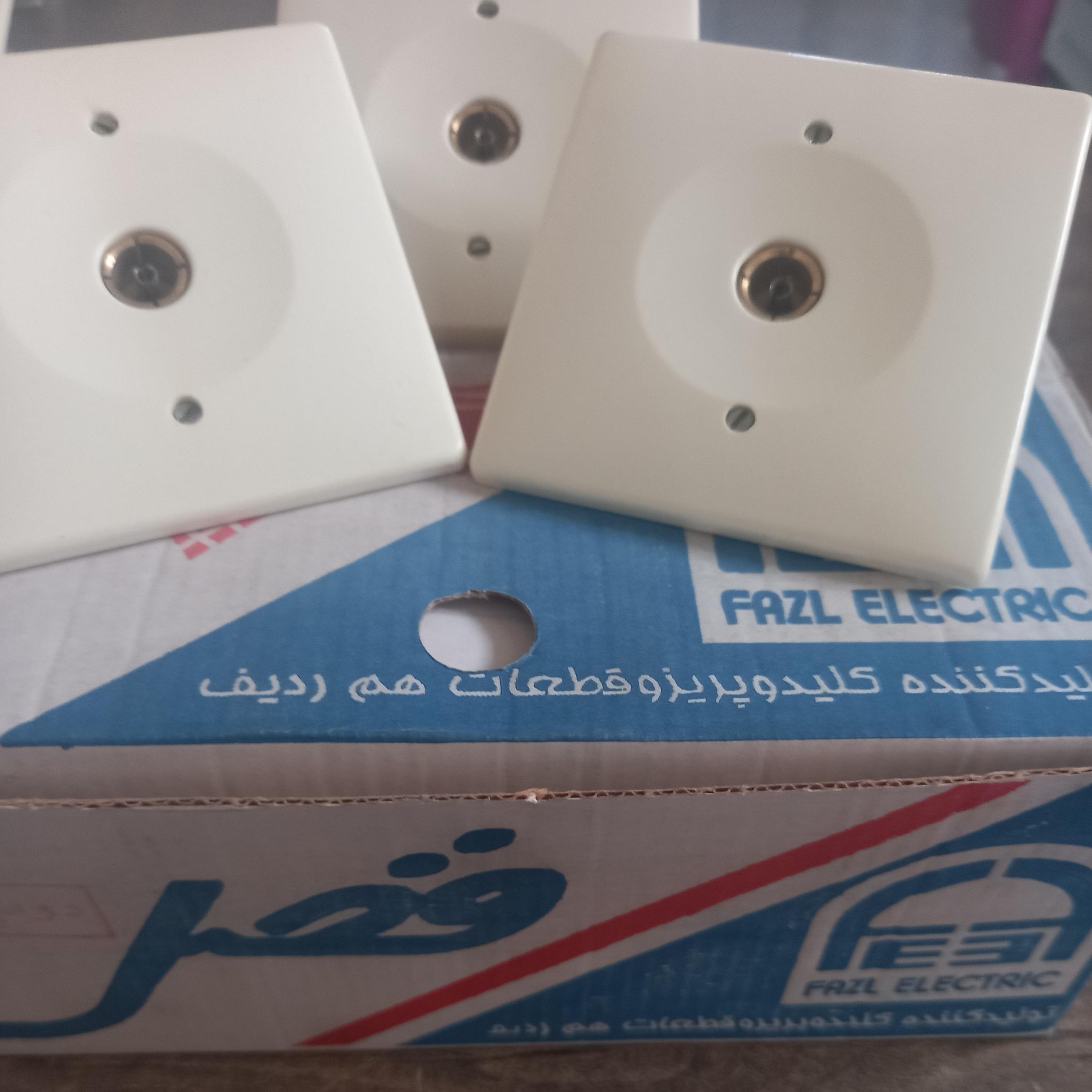 هشت عددپریز انتن فضل الکتریک طرح البرز