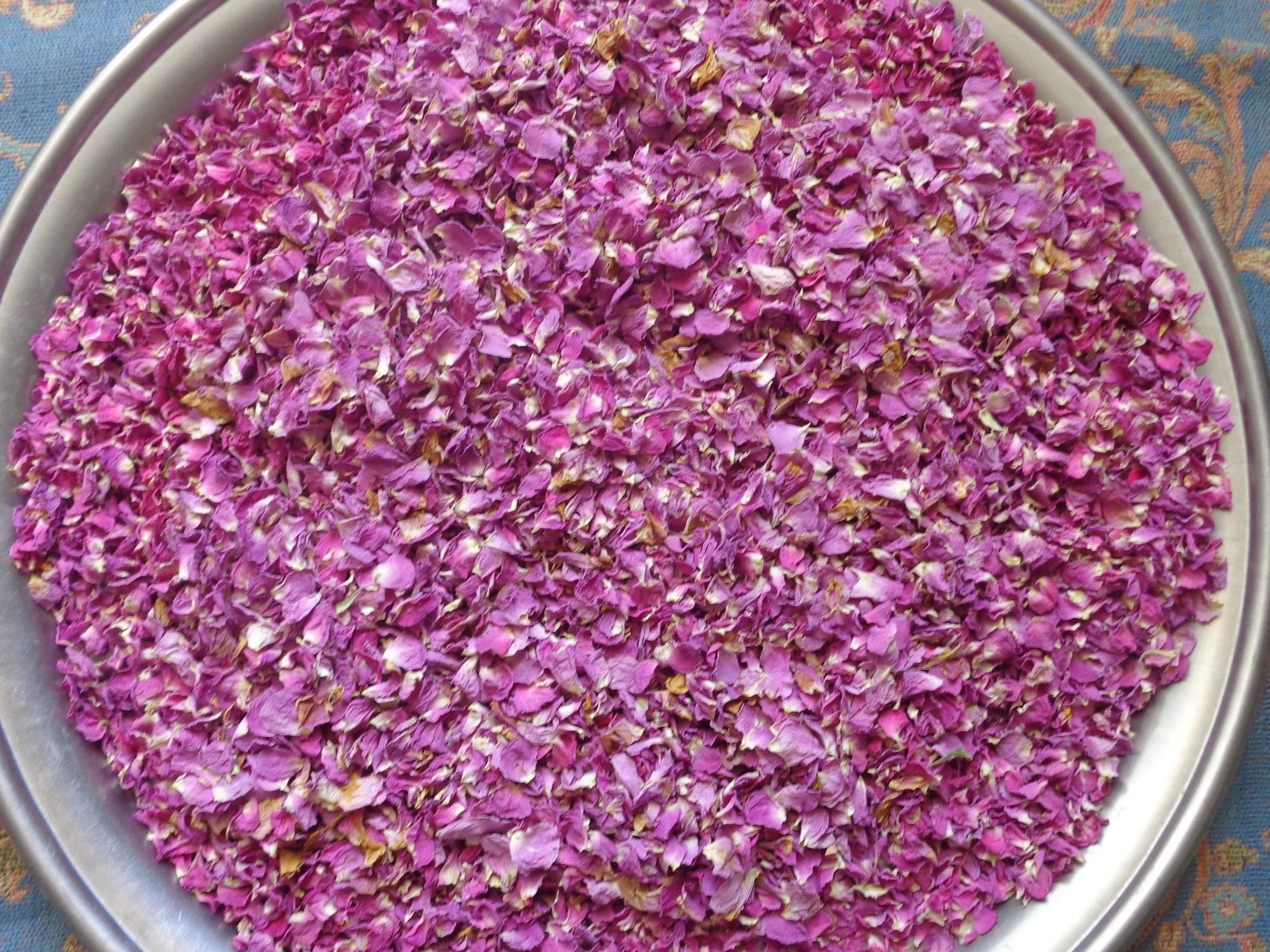 برگ گل محمدی خشک شده 100 گرم