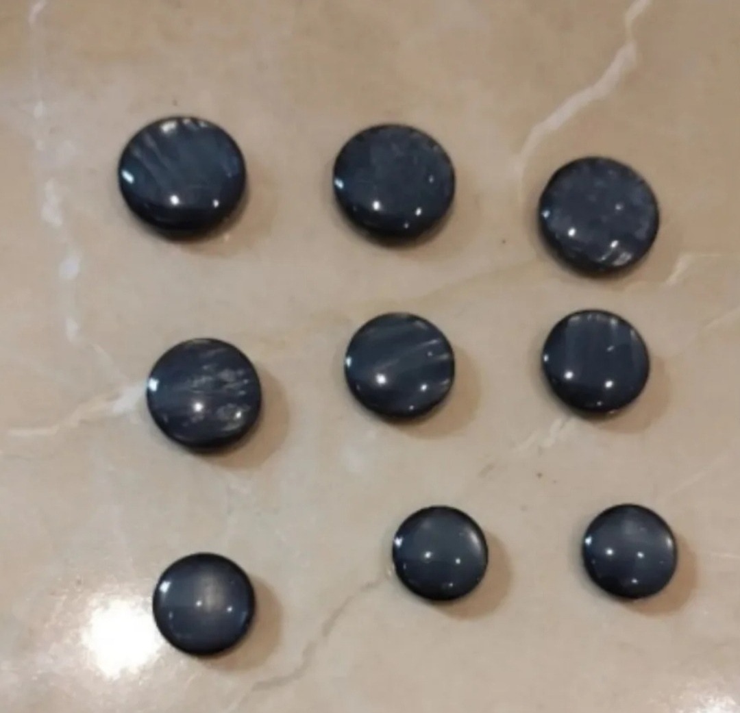 دکمه صدفی خاکستری