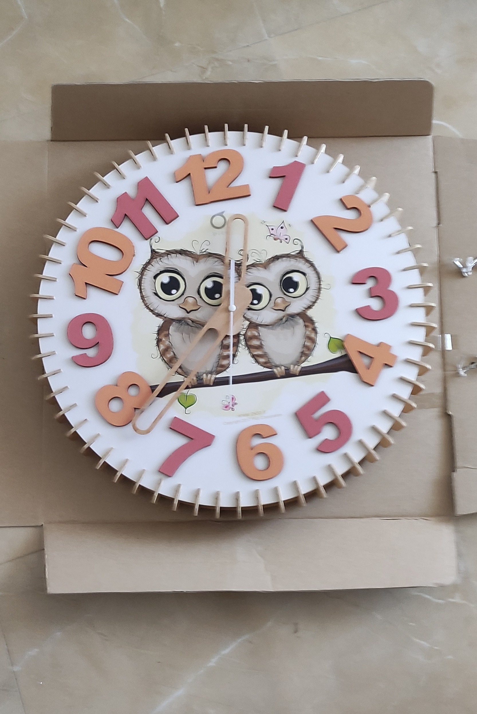 ساعت دیواری صنایع دستی وهنری