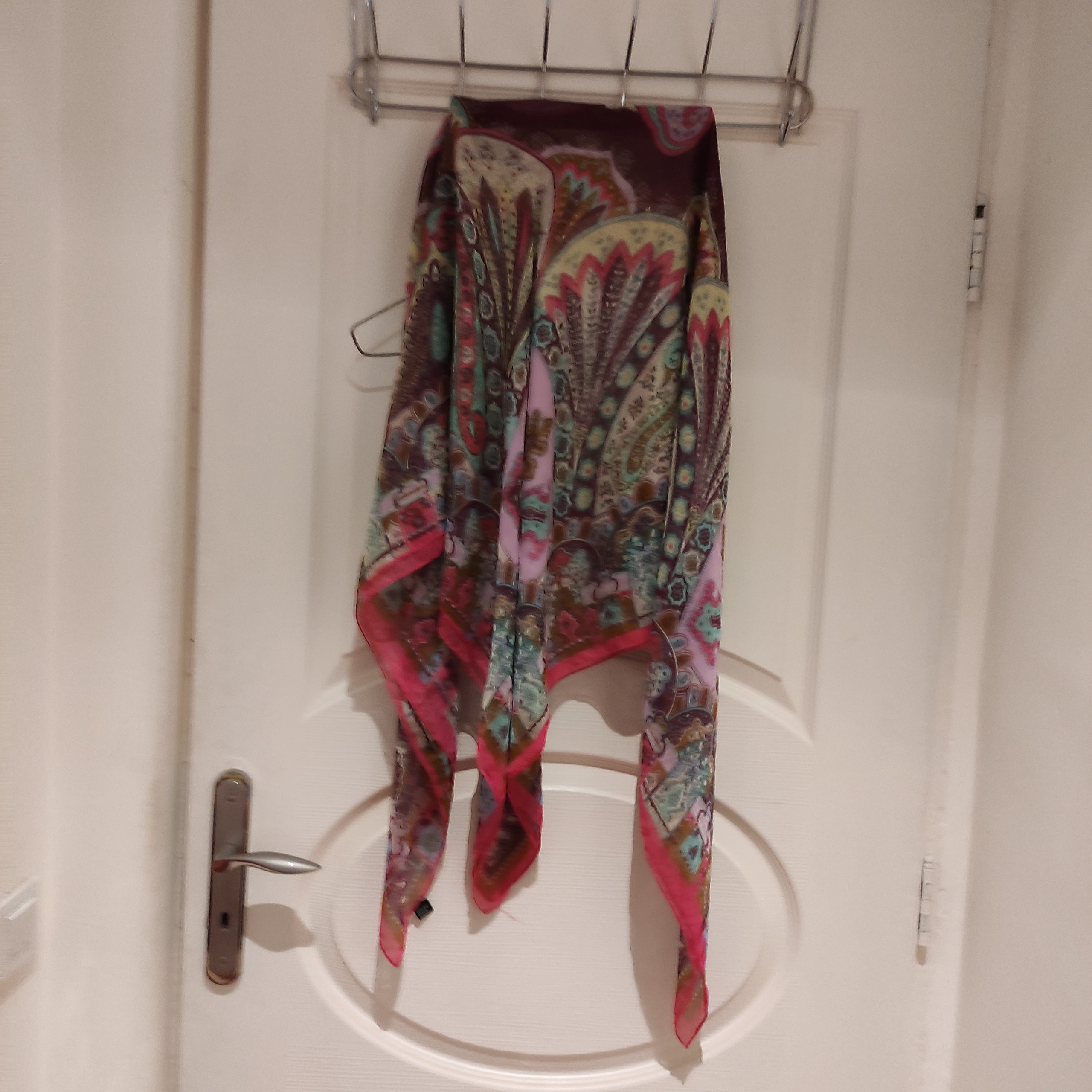 شال حریر ابریشمی در حد نو