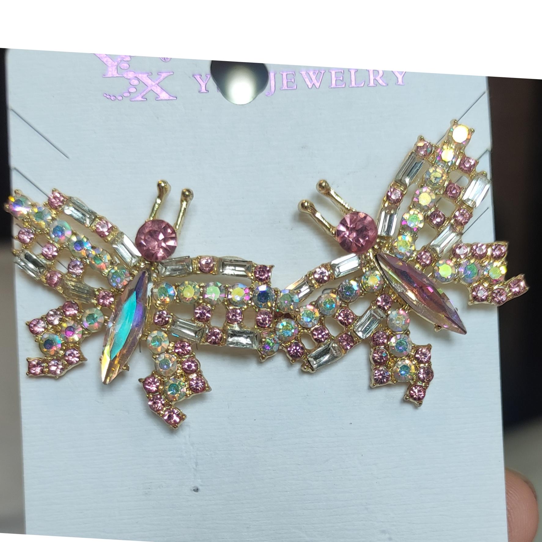 گوشواره پروانه پر نگین