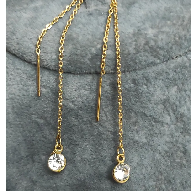 گوشواره بخیه ای تک نگین