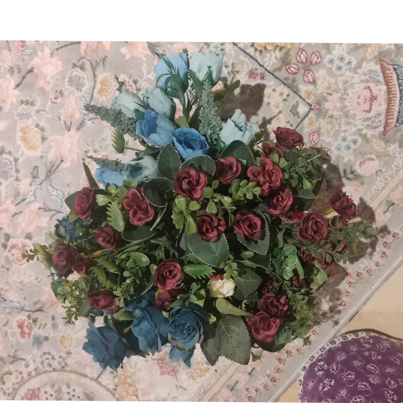 شش شاخه گل مصنوعی