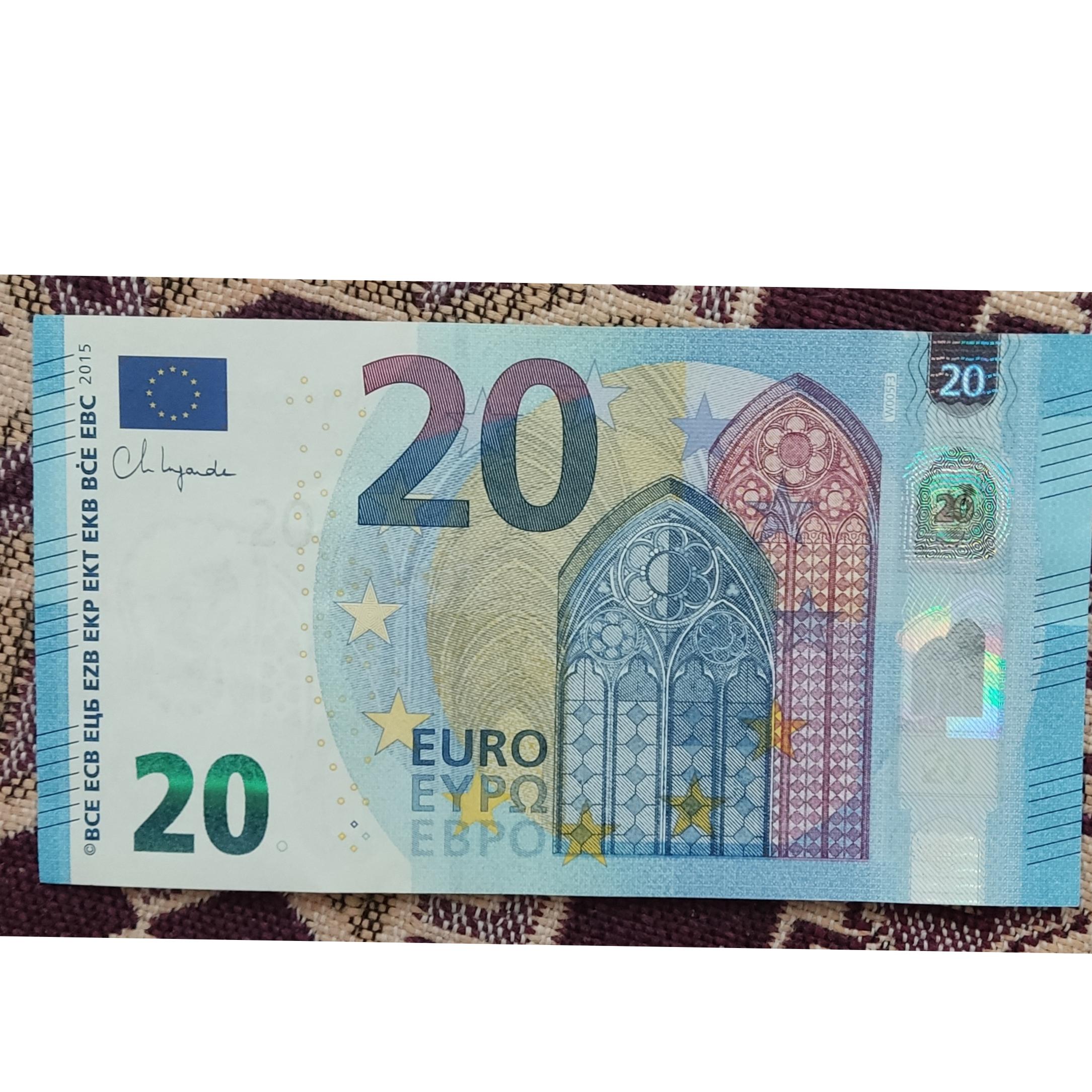 30 یورو اتحادیه اروپا سالم و تمیز