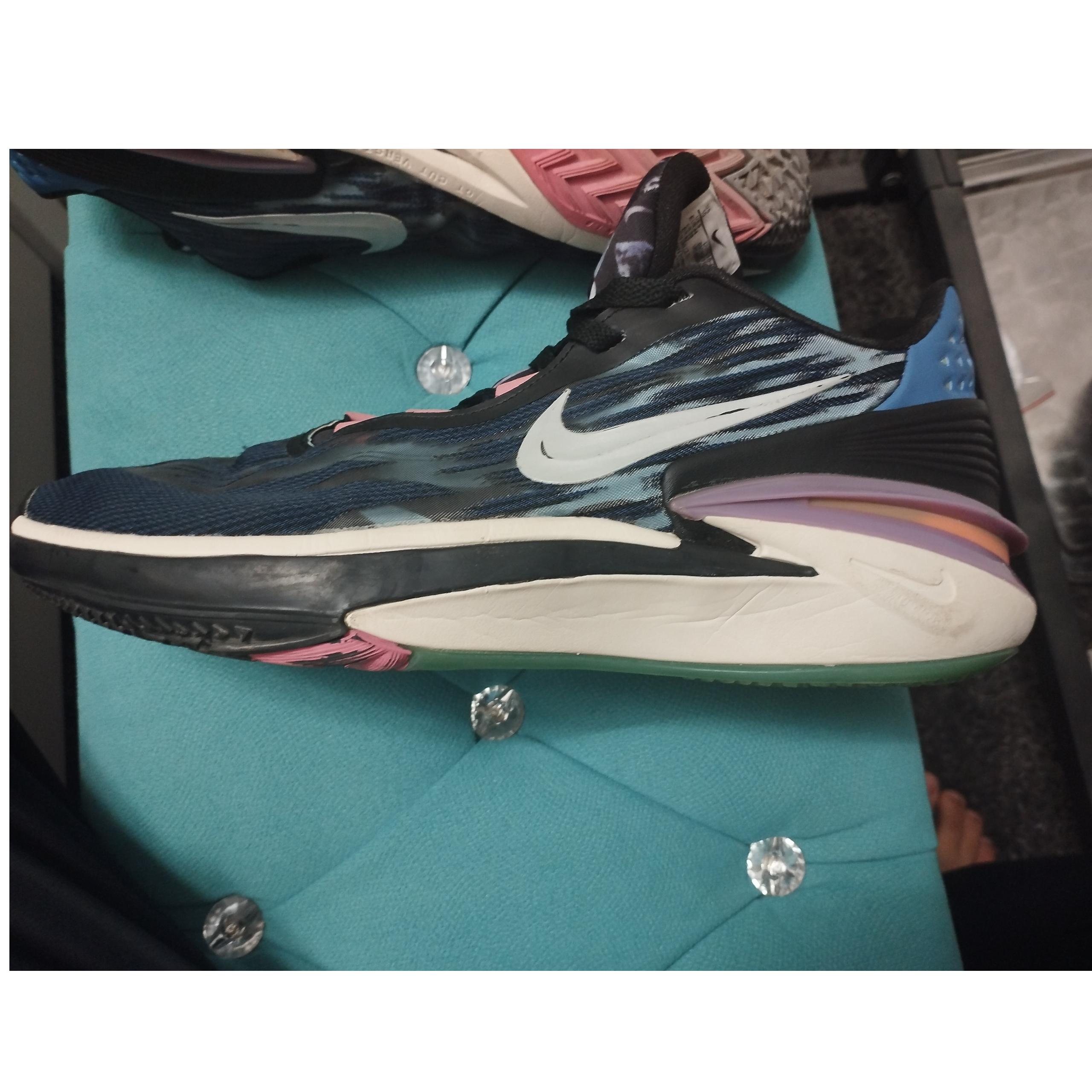 کفش نایک والیبالی