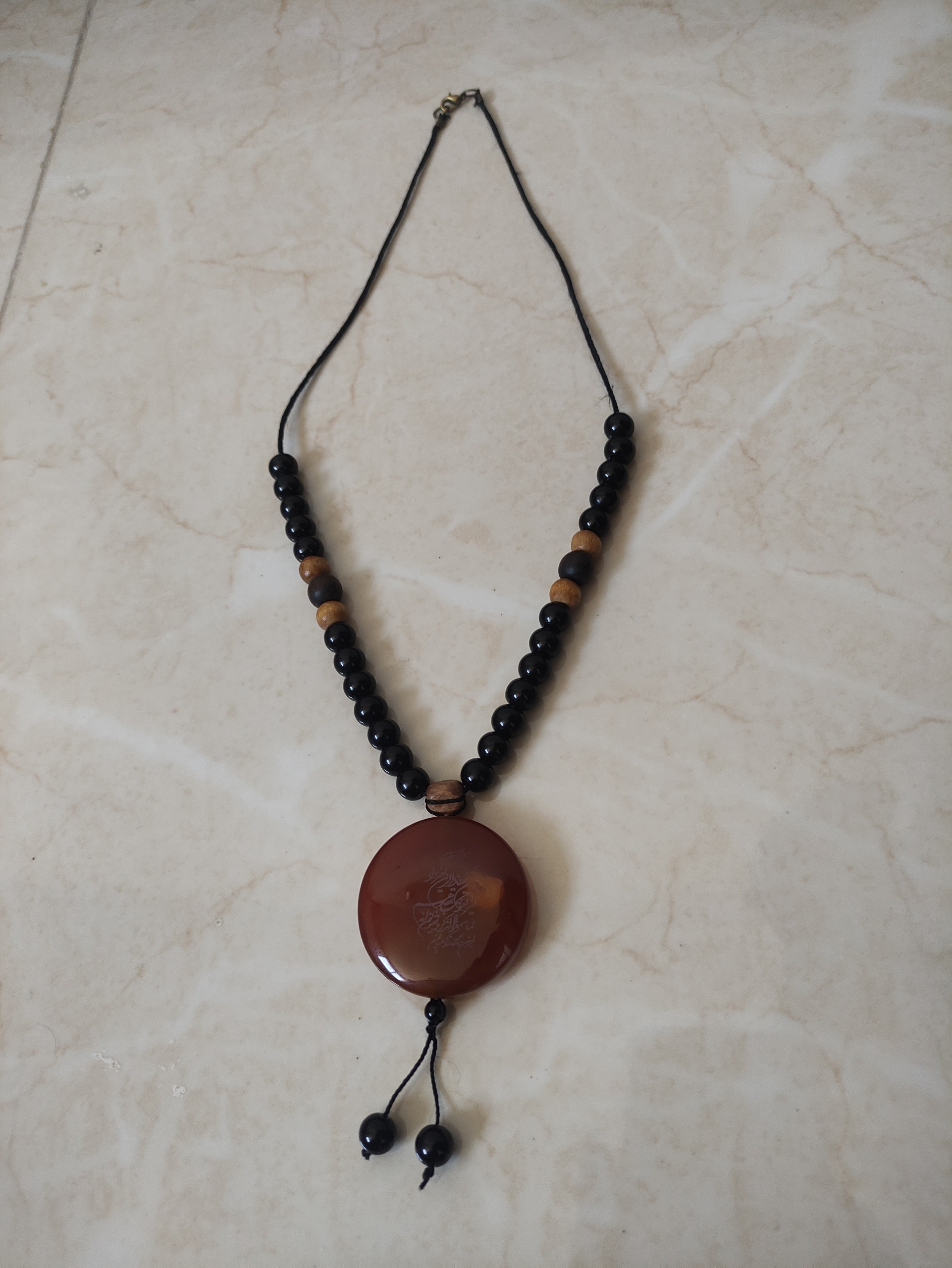 گردنبند ان یکاد عقیق بزرگ زیبا