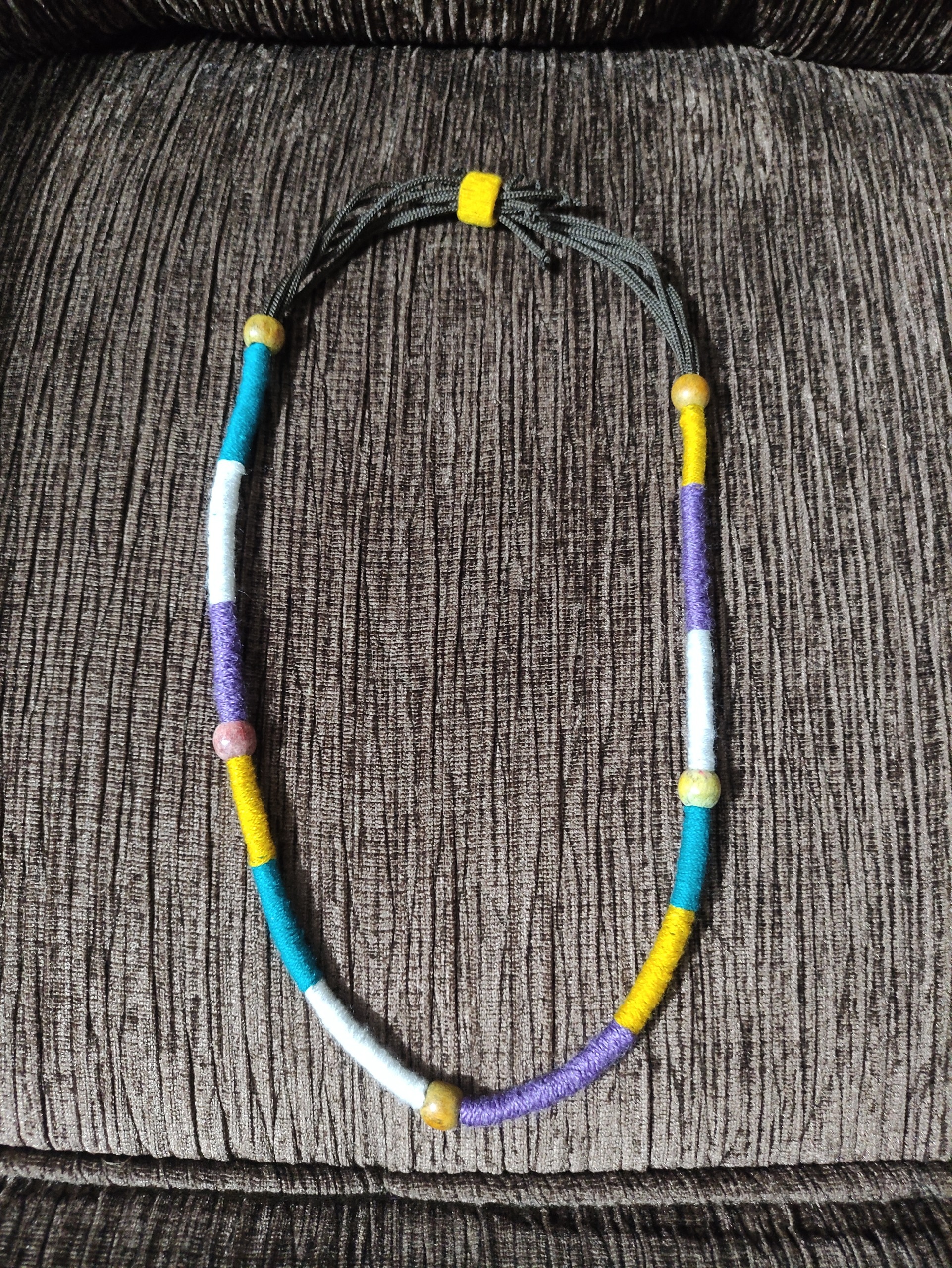 گردنبند کاملا صنایع دستی زیبا  نو نو