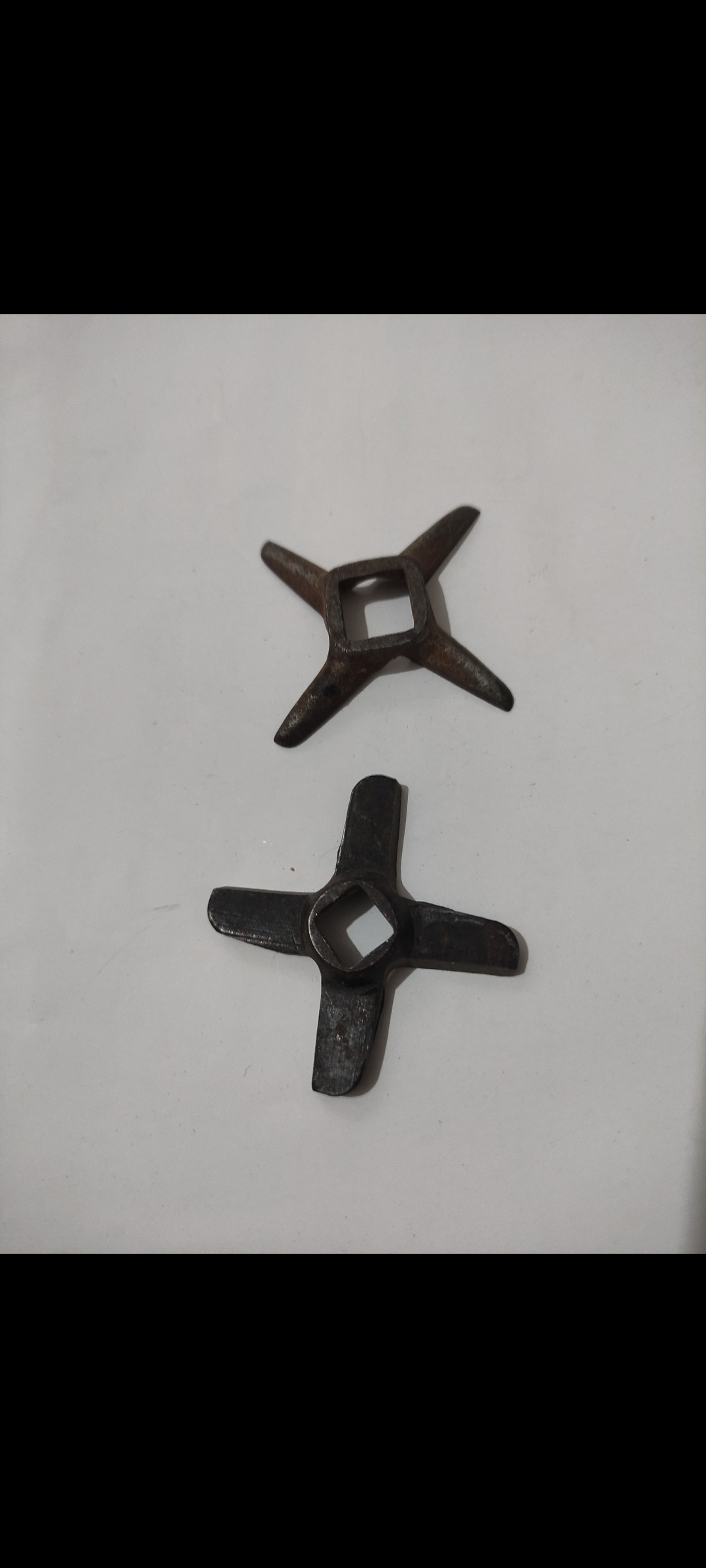 دو عدد تیغ چرخ گوشت یا آسیاب