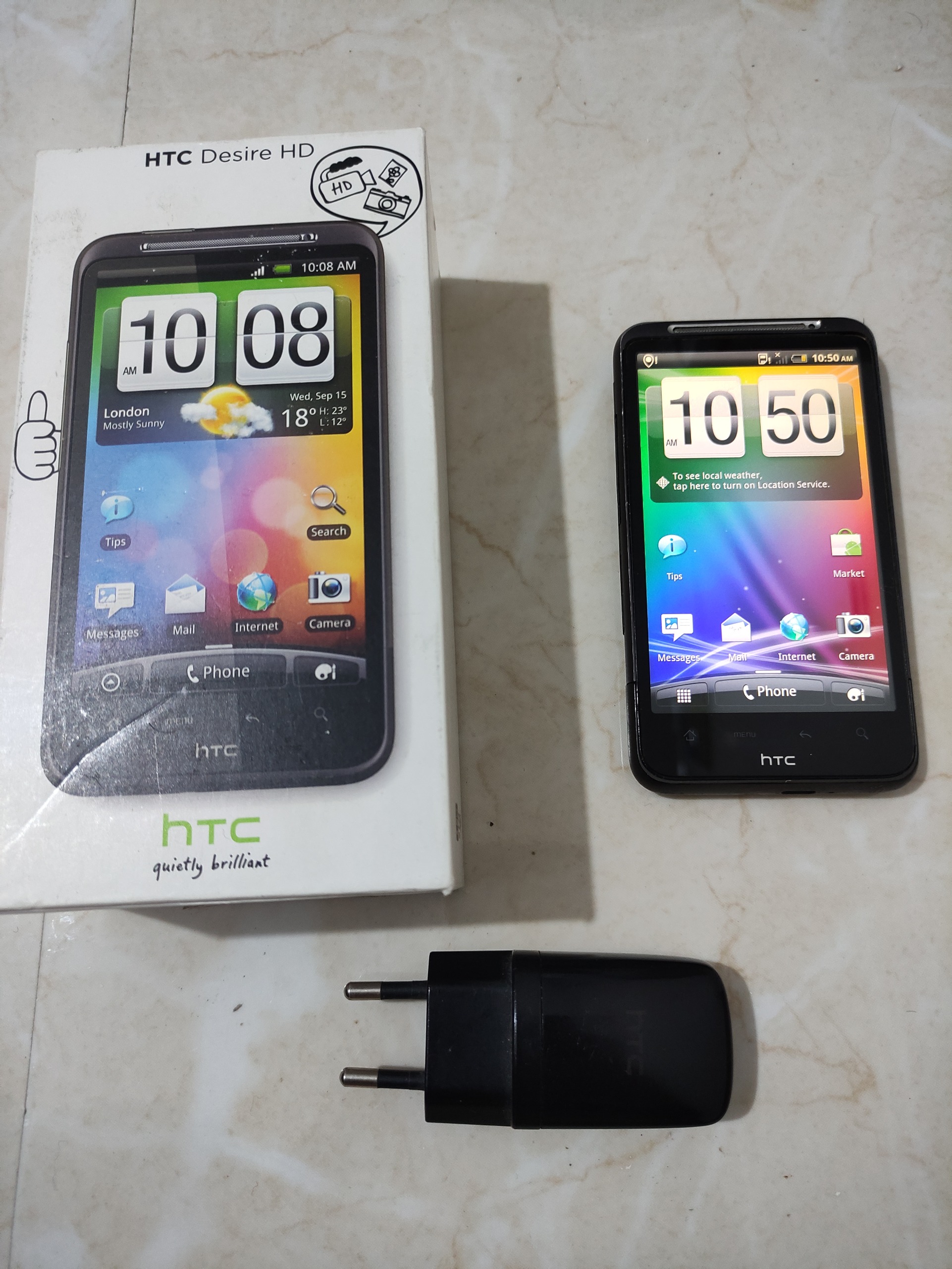  موبایل  HTC طبق توضیح و عکس