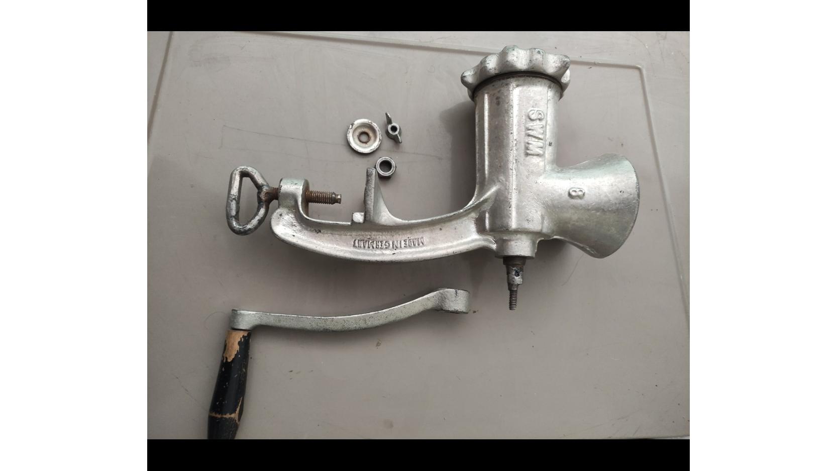 مجموعه بی نظیر تخته ظرف چرخگوشت 8آلمان طبق توضیحات