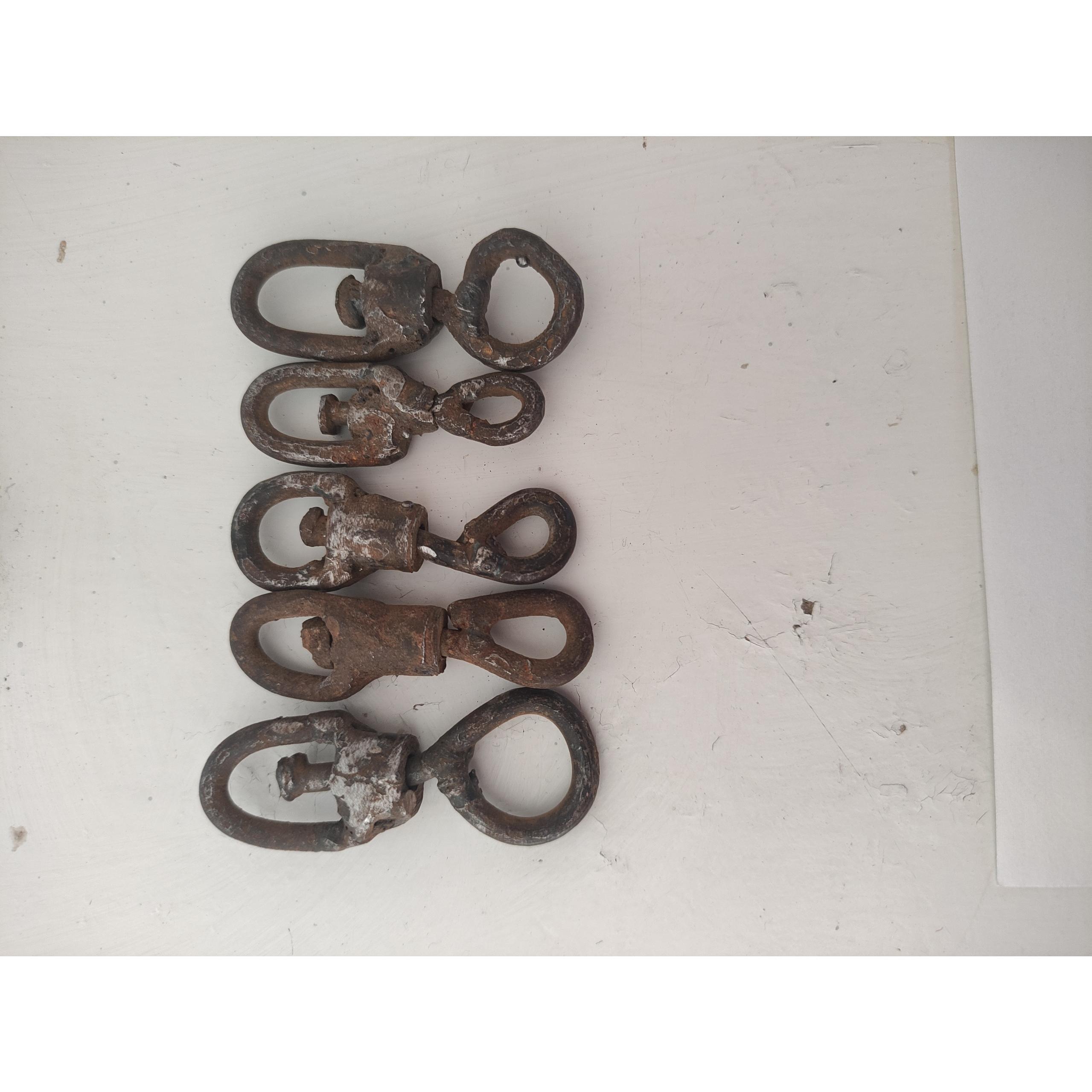  مدبر قدیمی زنجیر