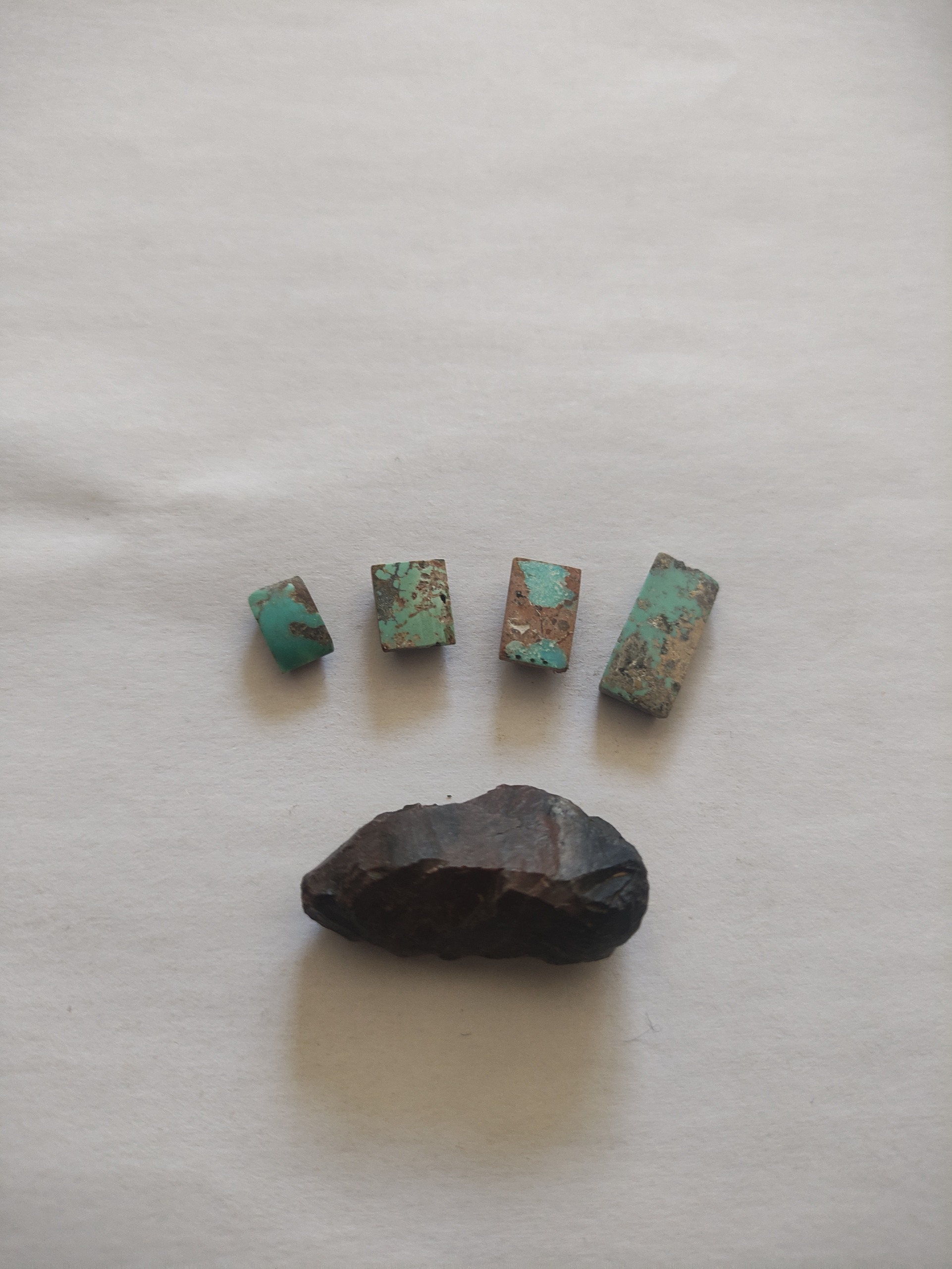 4 قطعه فیروزه طبق عکس و توضیح