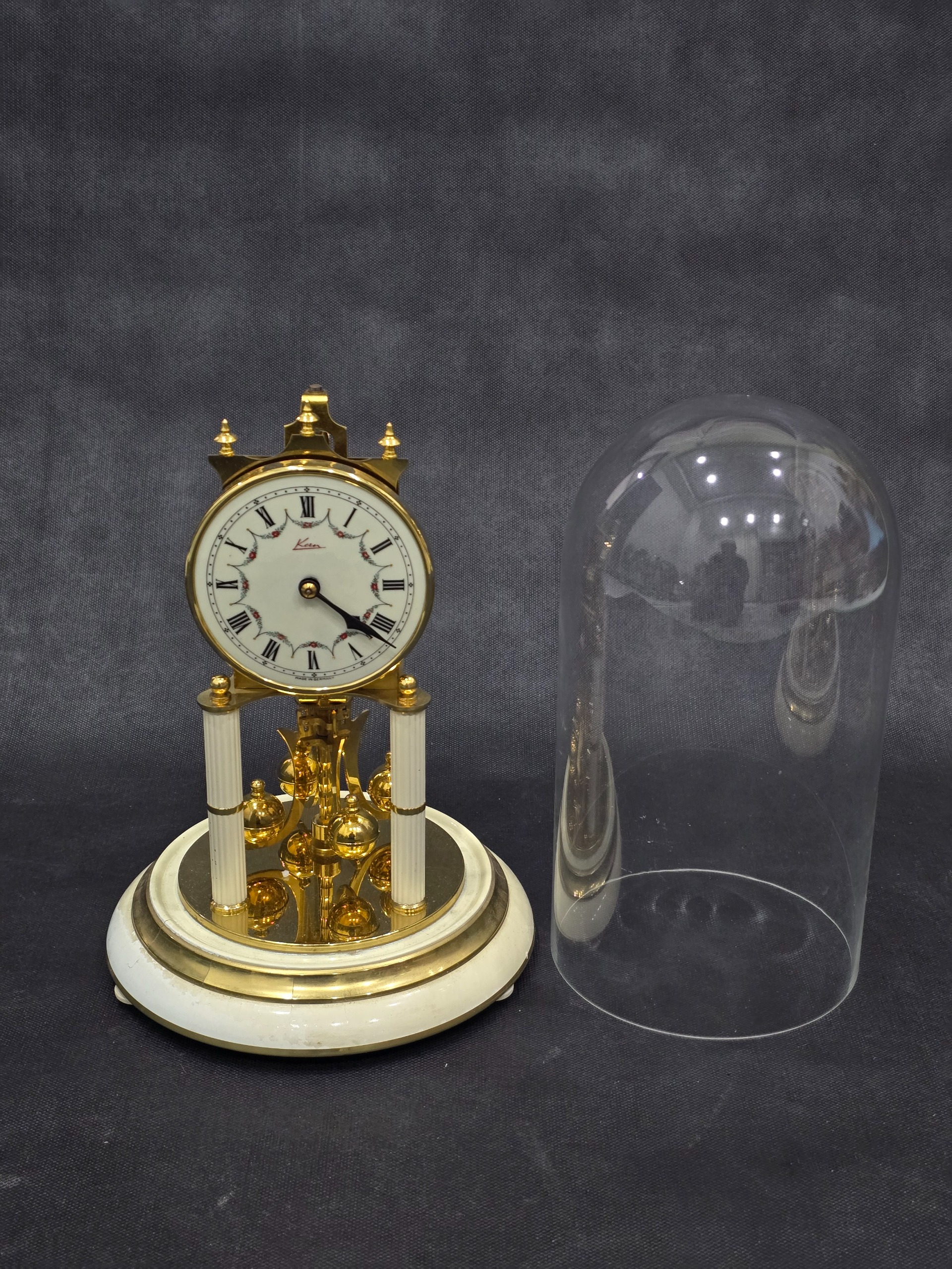 ساعت سال کوک آنتیک کرن آلمان