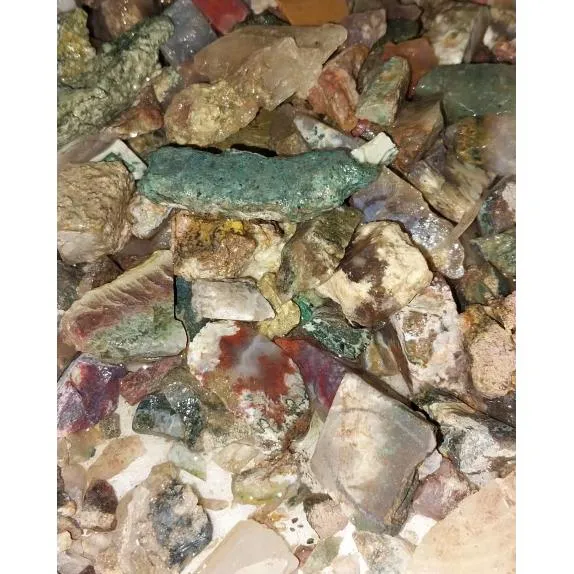 380قیراط خورده گوهر سنگ برای سنگ. درمانی