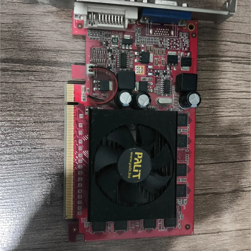 کارت گرافیک 1 گیگ GT 210