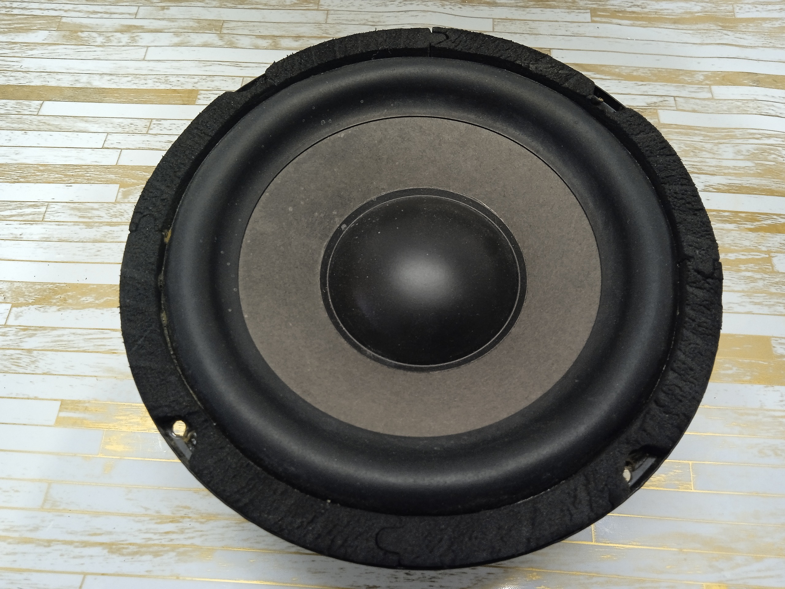 ووفر 6.5 اینچی درحد