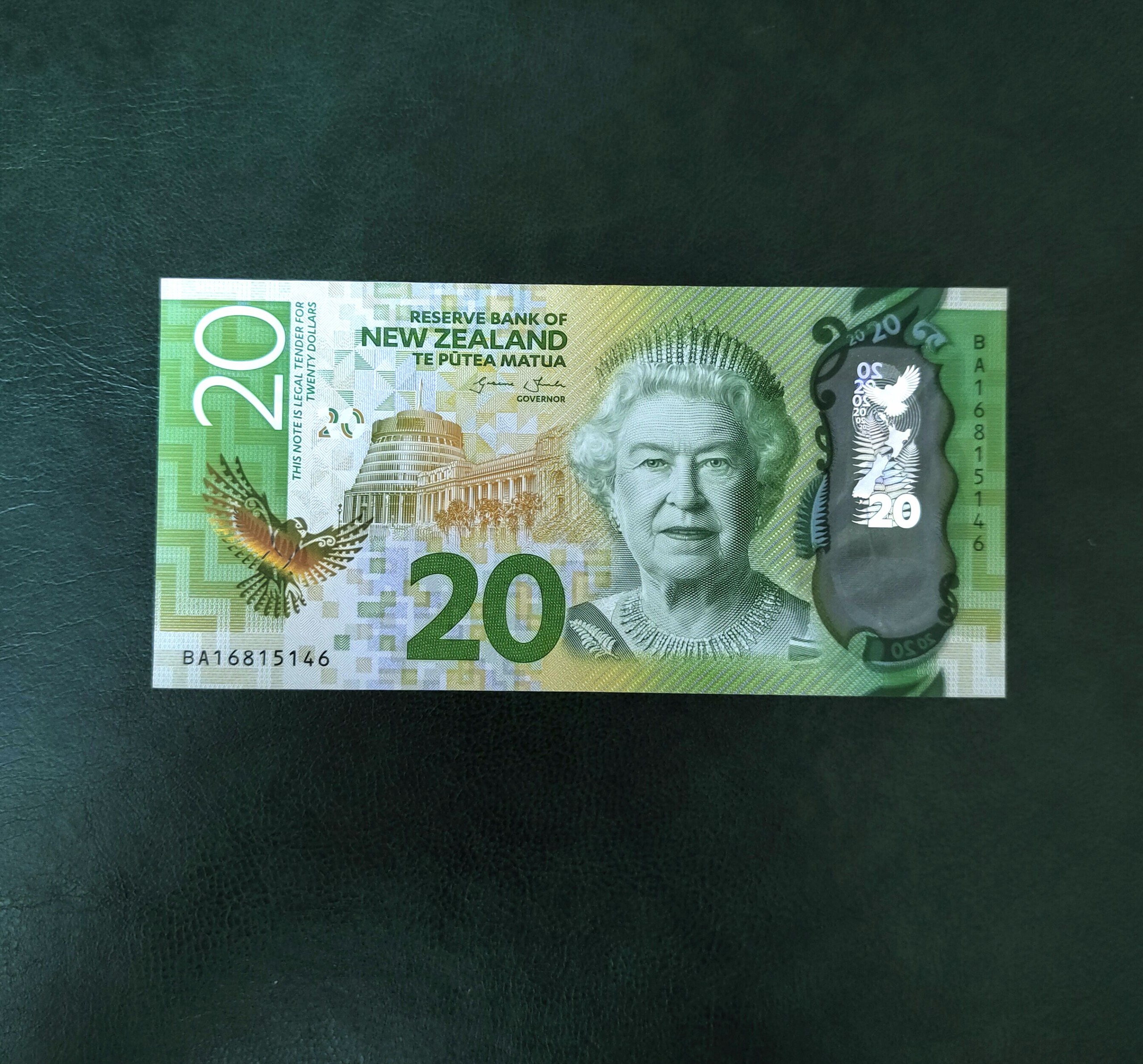 20 دلار زیبا نیوزلند با تصویر ملکه الیزابت