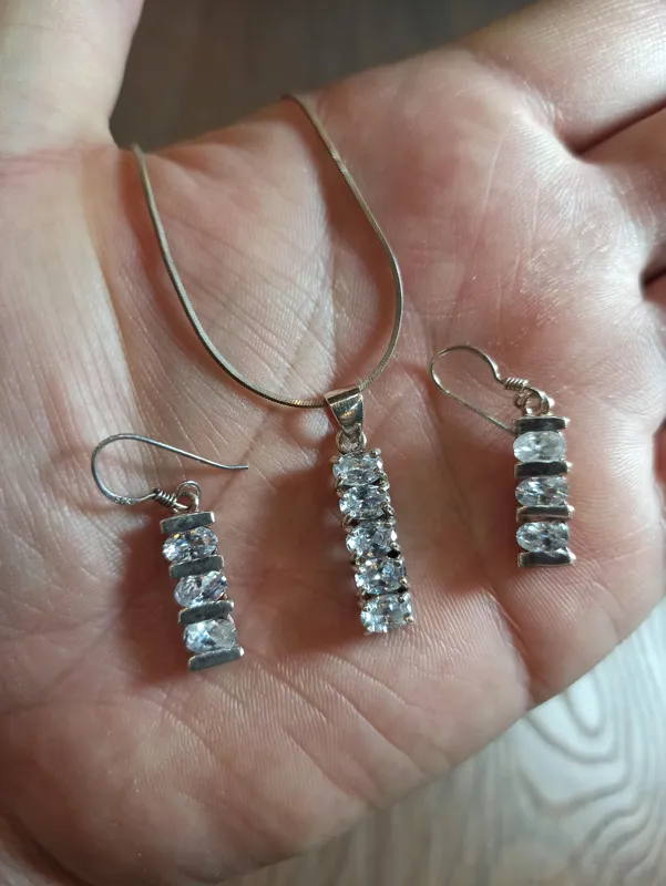 نیم ست زنانه - دخترانه نقره با نگین کاری