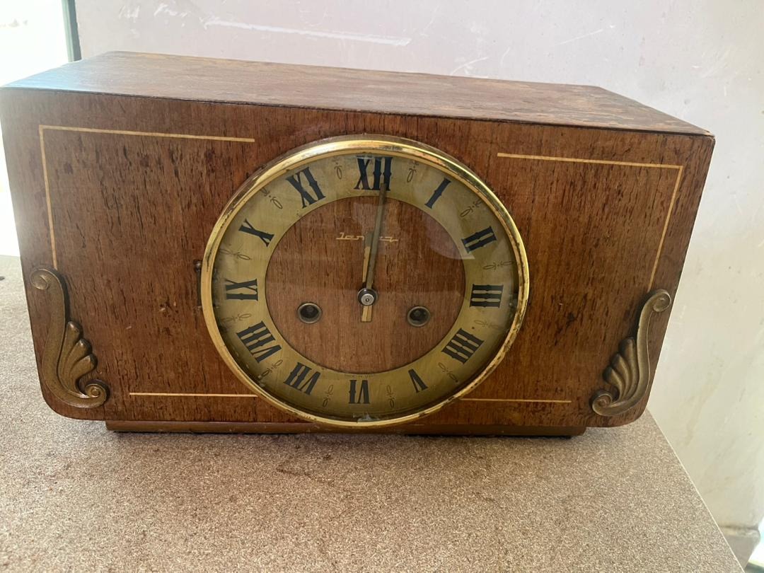 ساعت رومیزی چوبی خیلی قدیمی ژاپن روس