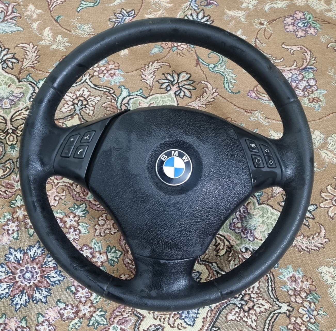 فرمون (غربیلک)BMWفقط16تومن ارسال رایگان