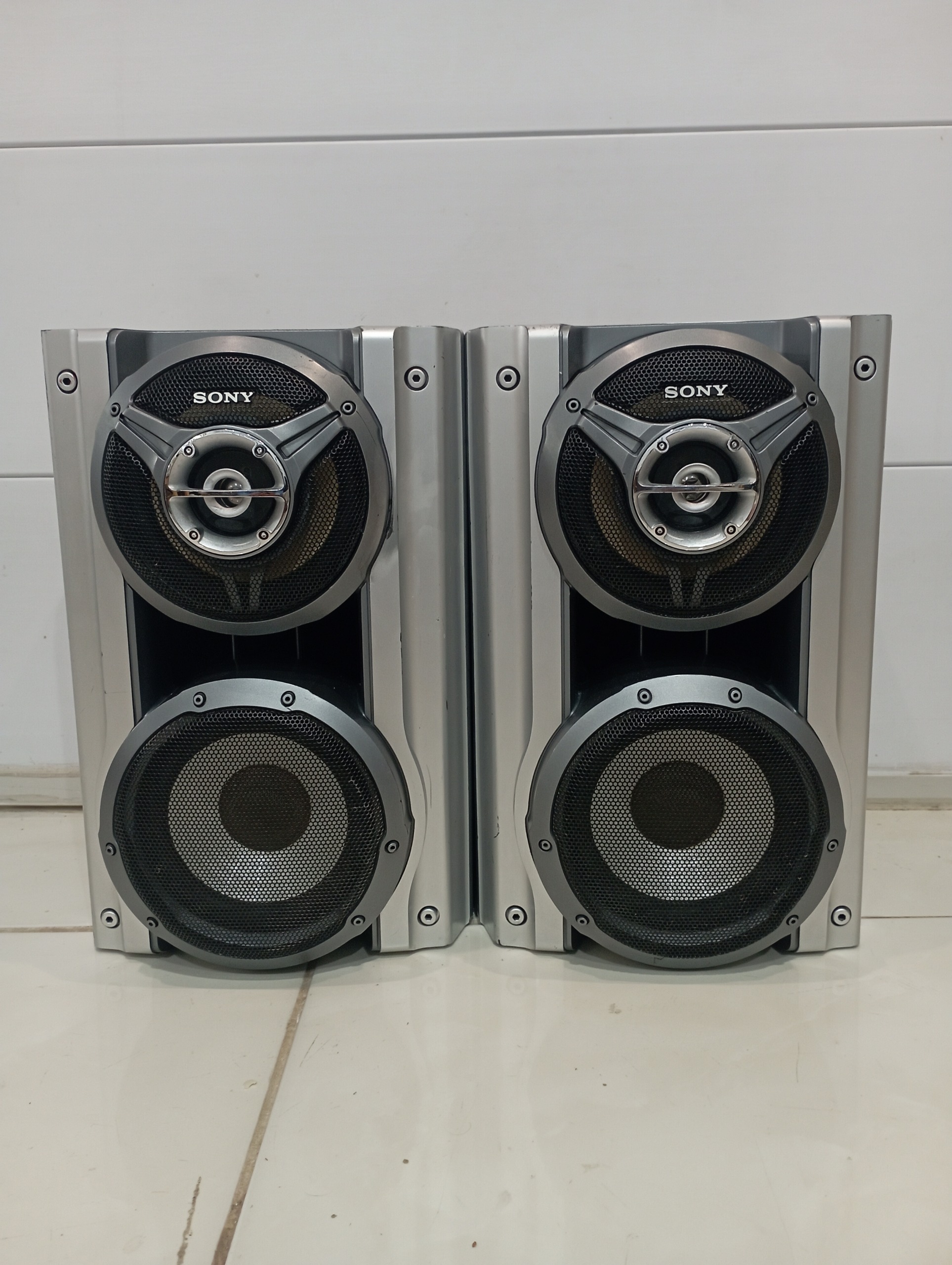 باند سونی RV555