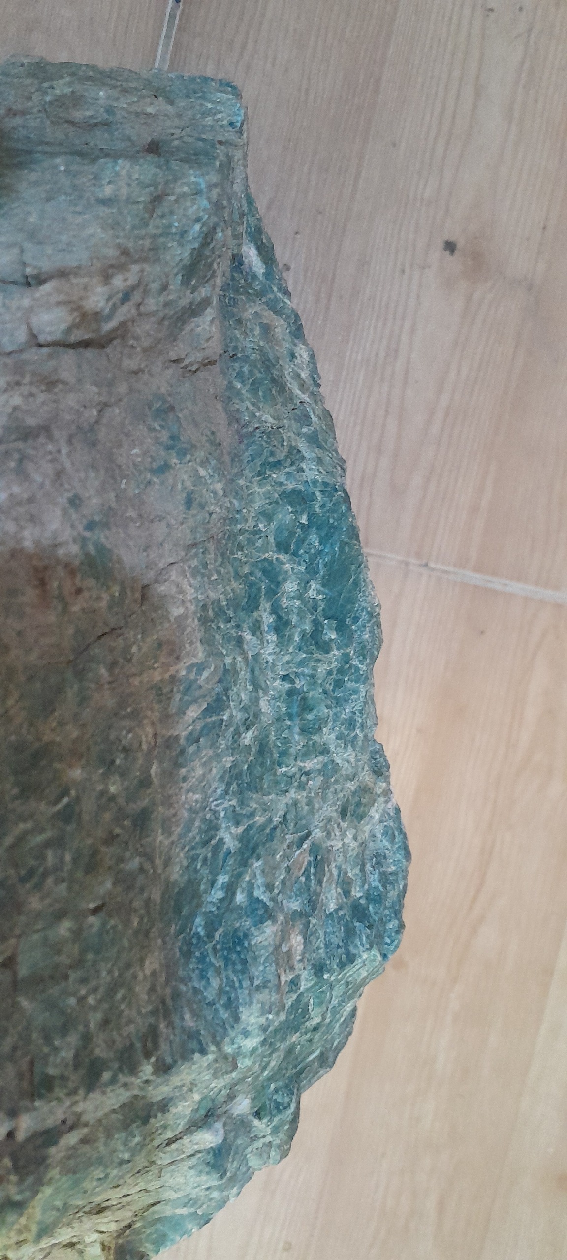 یشم گارنت نیم شفاف 30 کیلویی