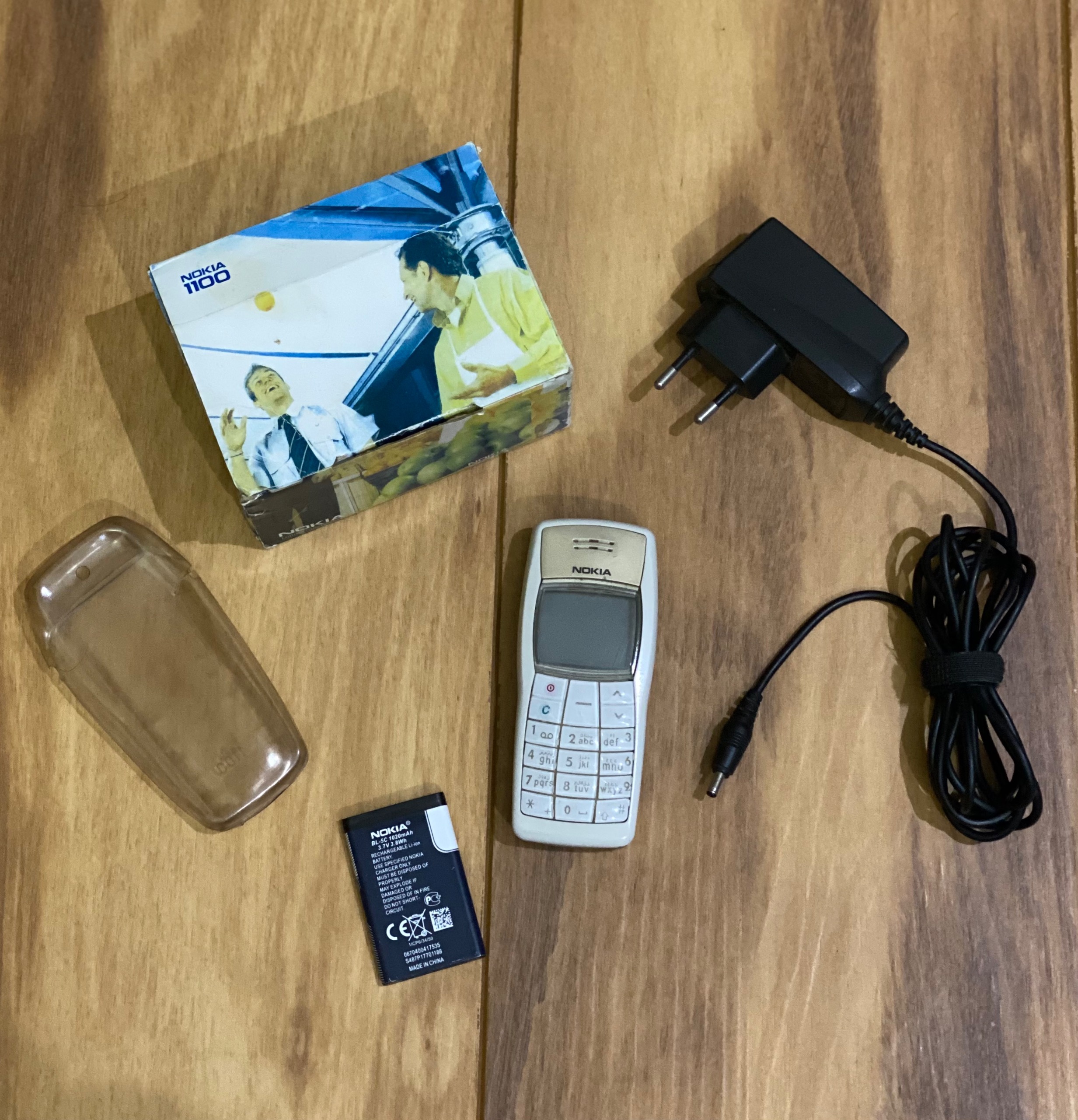 گوشی موبایل زیرخاکی نایاب نوکیا 1100 Nokia ساده