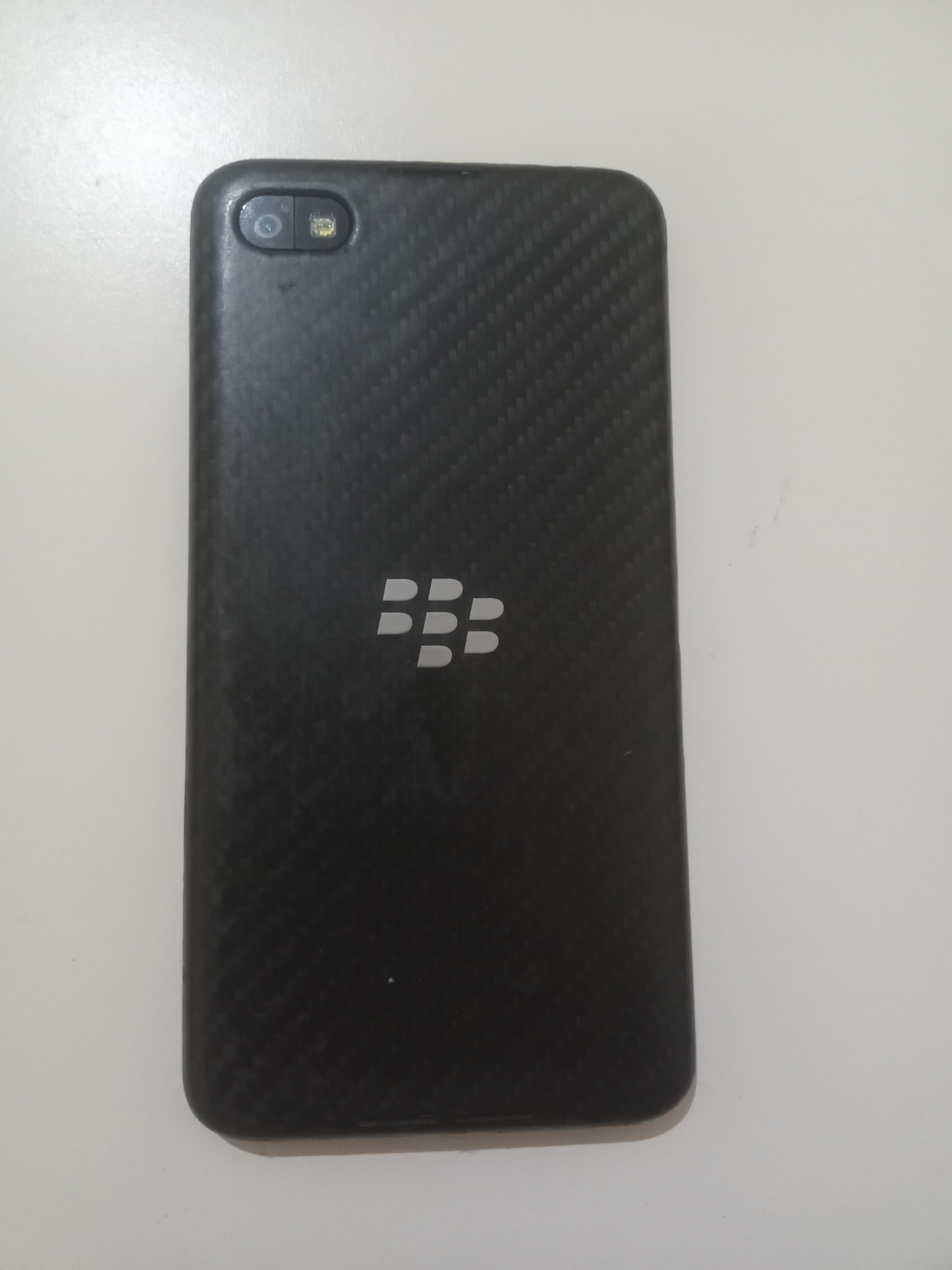 گوشی بلکبری Z30