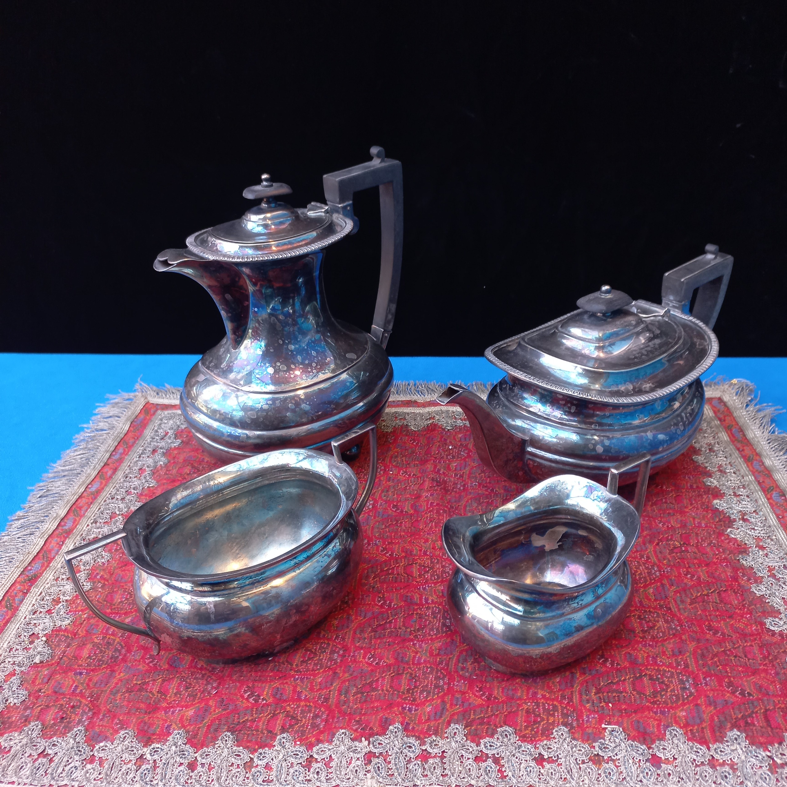 تی ست آنتیک انگلیس