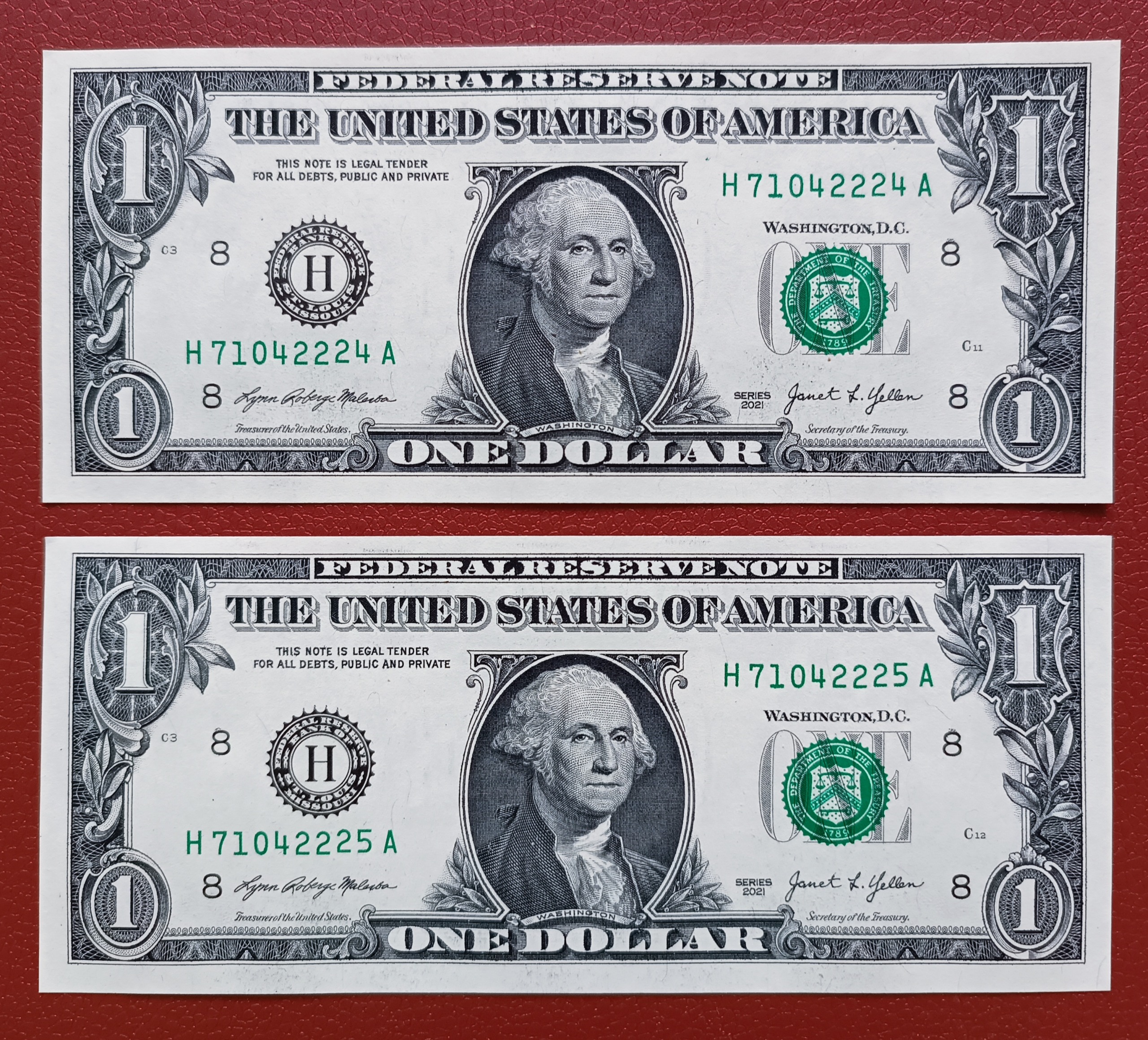 یک جفت اسکناس یک دلاری آمریکا سریال پشت سر هم