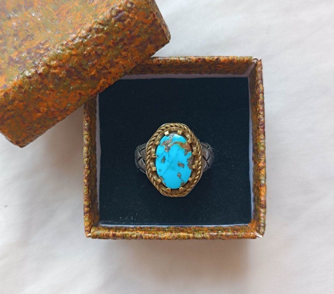 انگشتر نقره 925 با نگین فیروزه نیشابوری