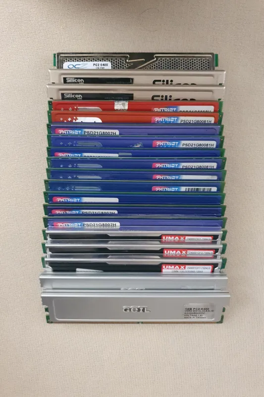 رم کامپیوتر1 گیگDDR2