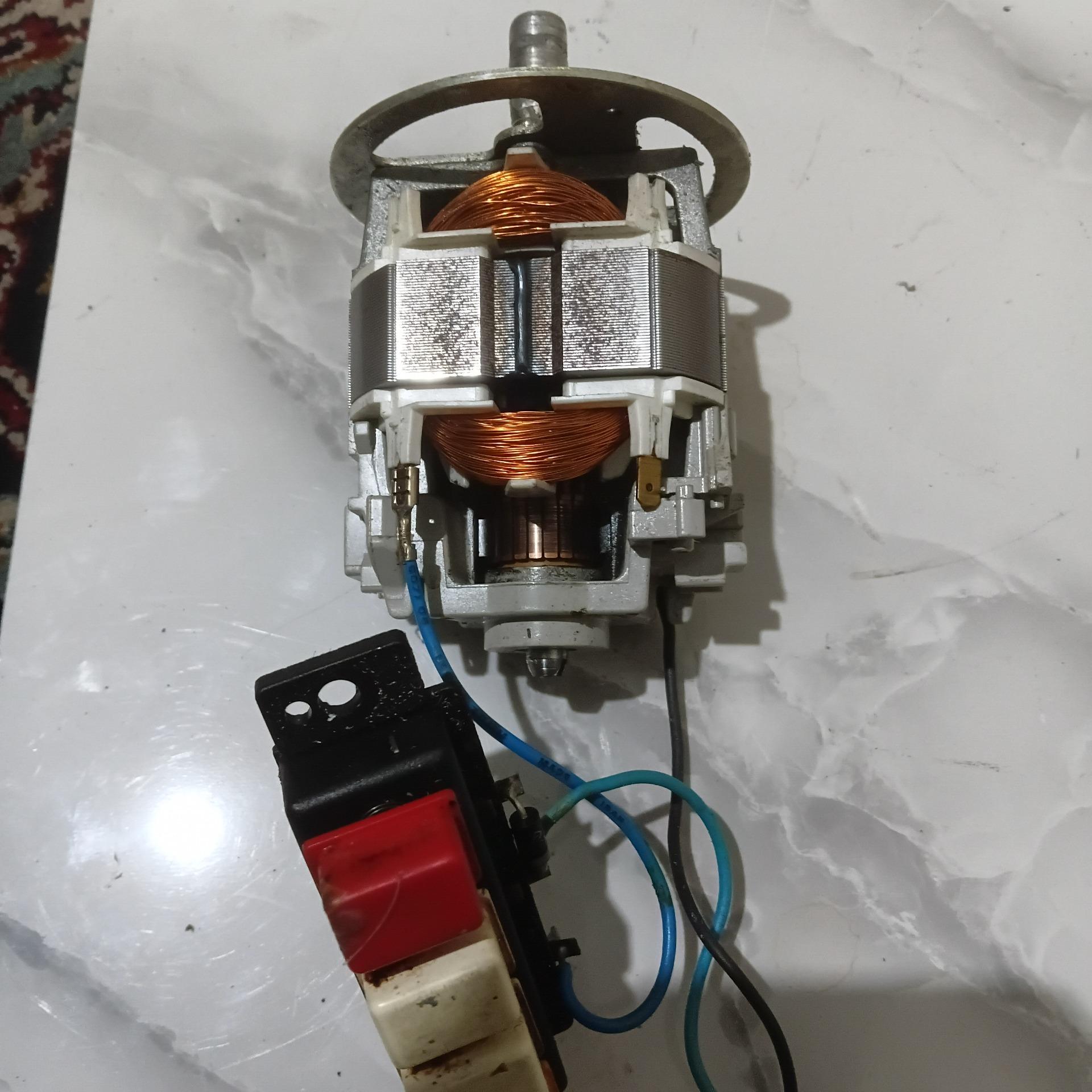 موتور آبمیوه گیری ناسیونال سرعتی