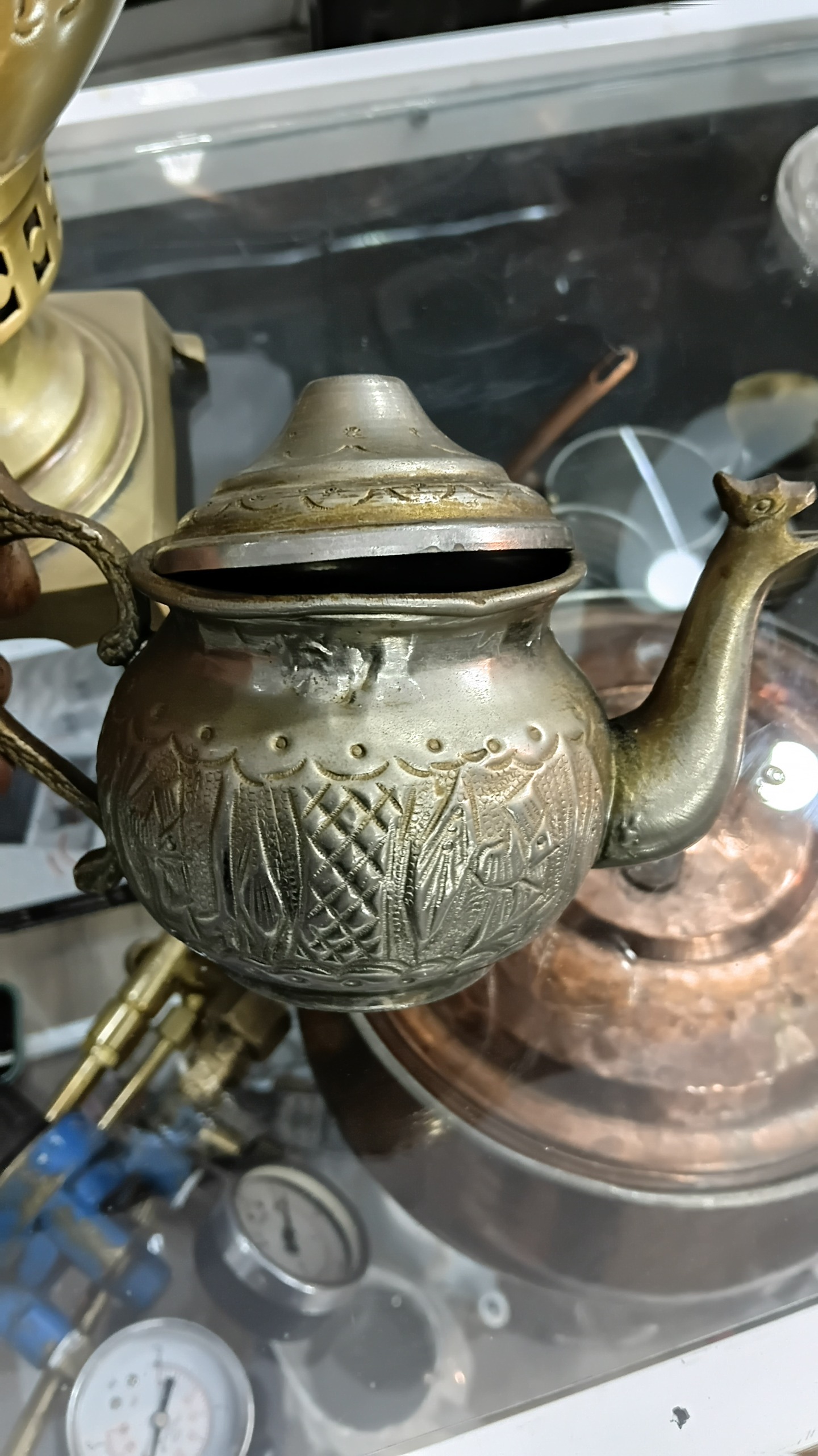 قوری قدیمی ابکاری نقره
