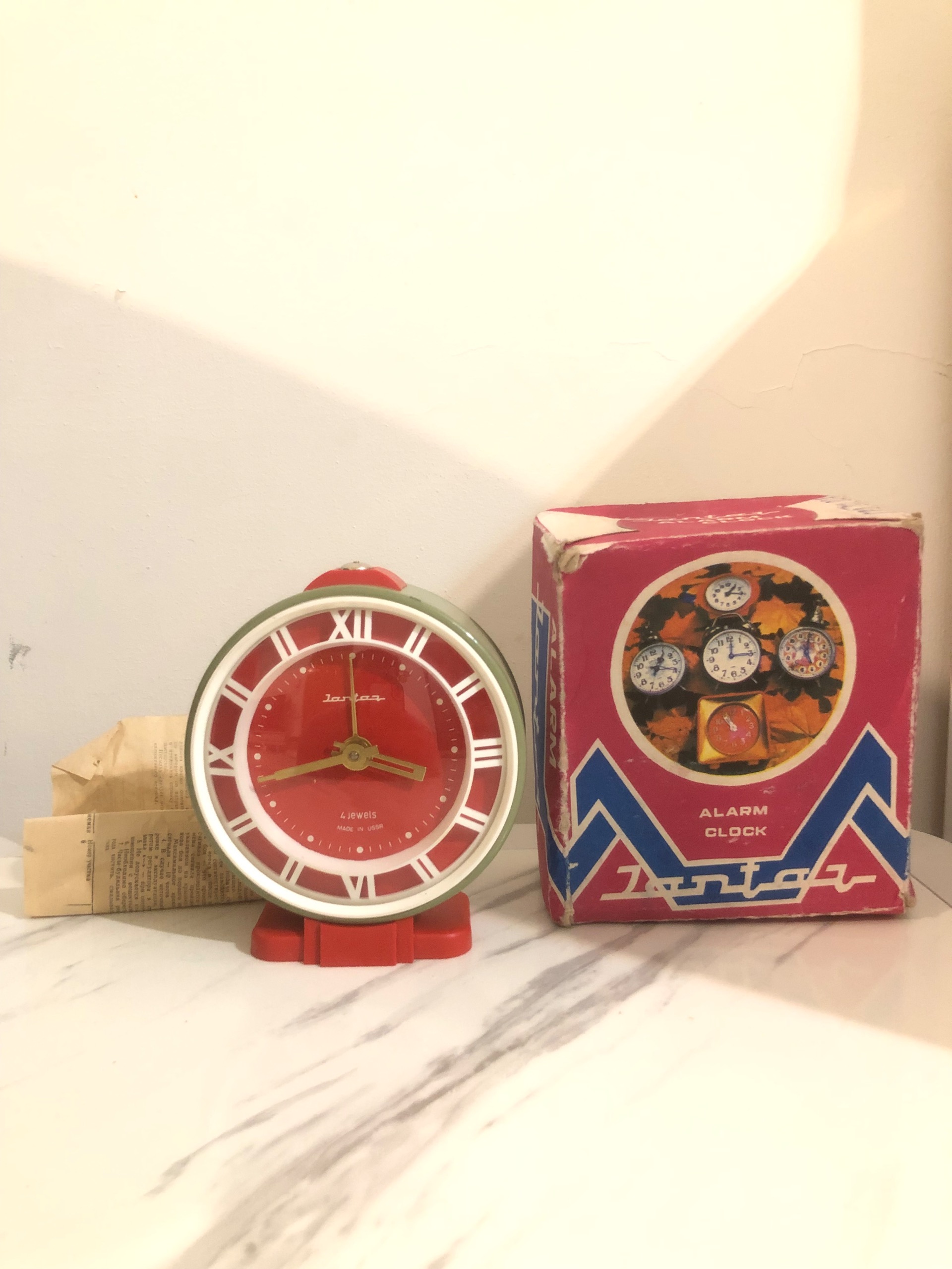 ساعت رومیزی قدیمی آکبند