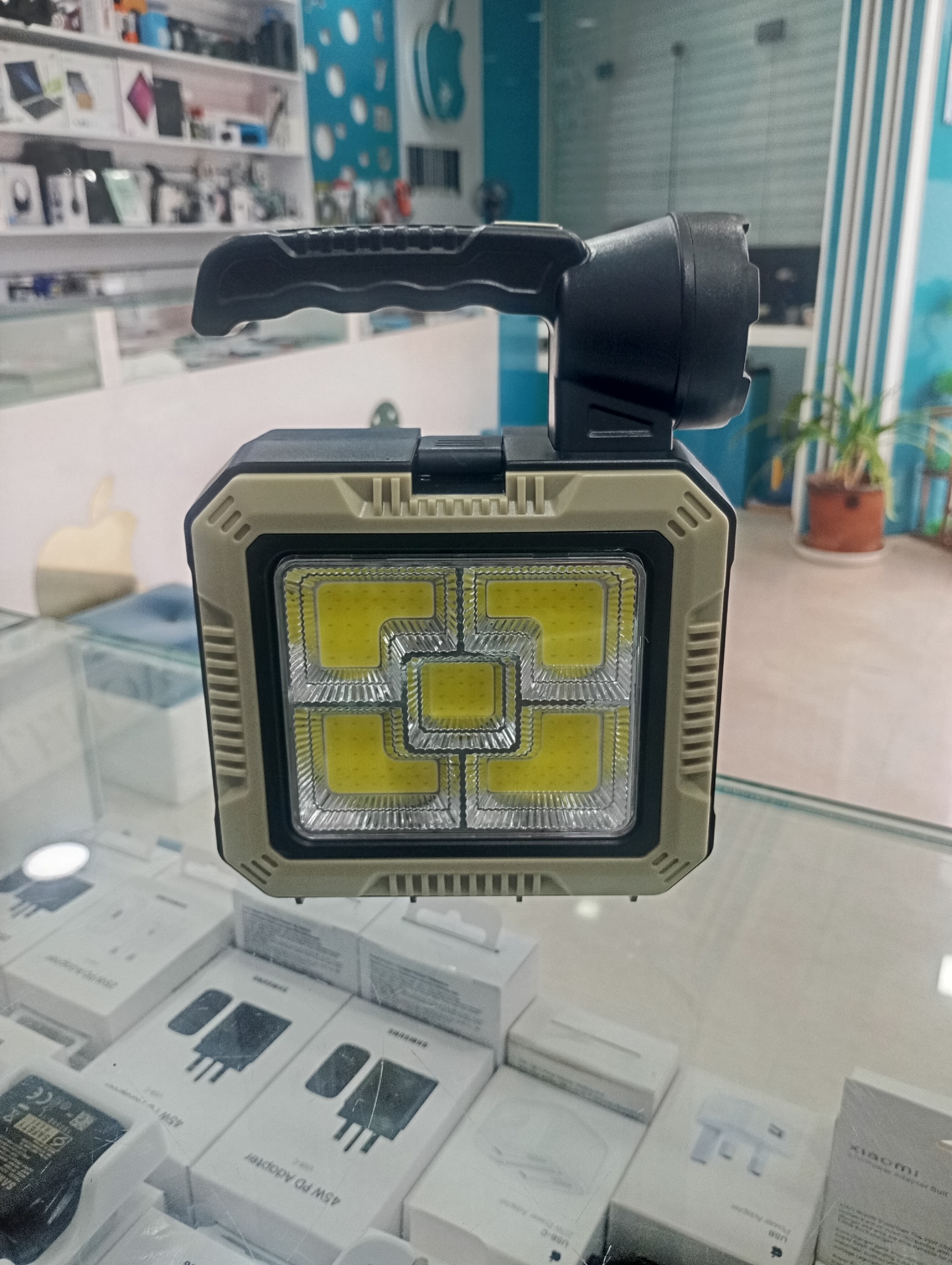 چراغ اضطراری مدل جعبه ابزار C-7739