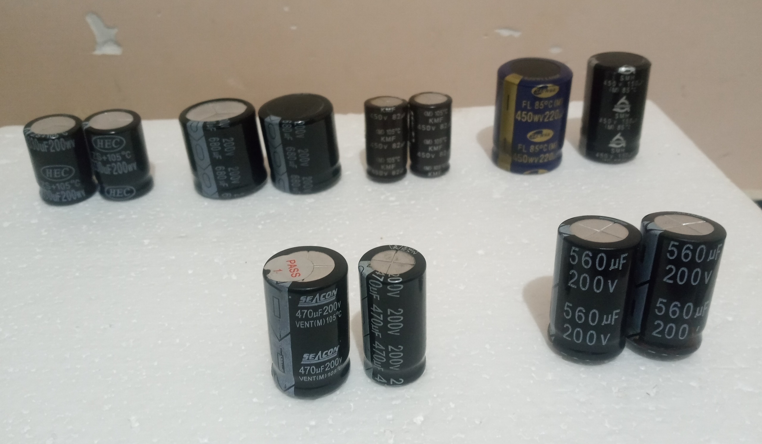 12عدد خازن بزرگ