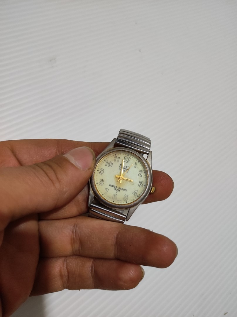 ساعت مچی نایاب و کلکسیونی ژاپنی QQ